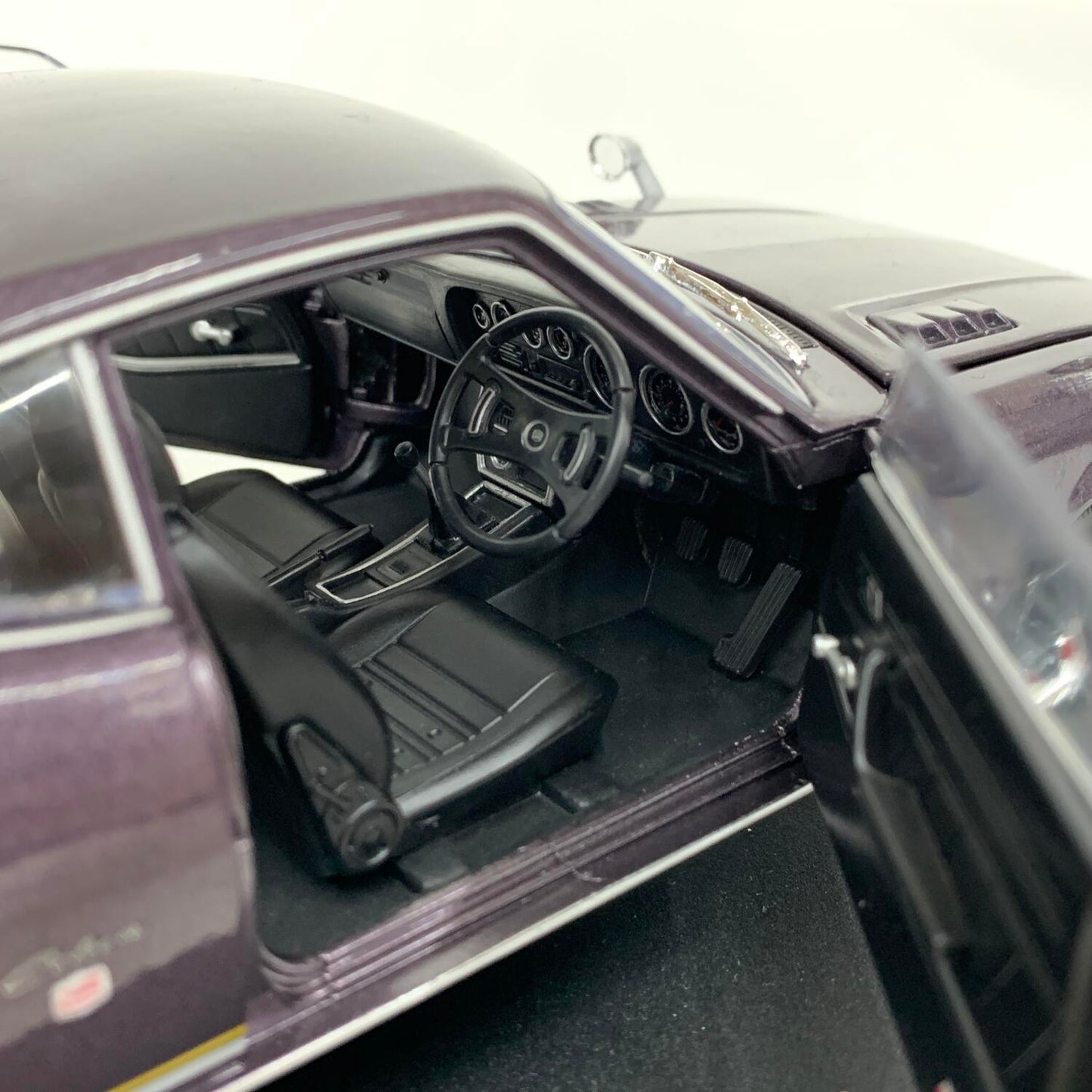 アシェット 1/18 トヨタ セリカLB 2000GT 1973 ミニカー【左ワイパー折れあり】：