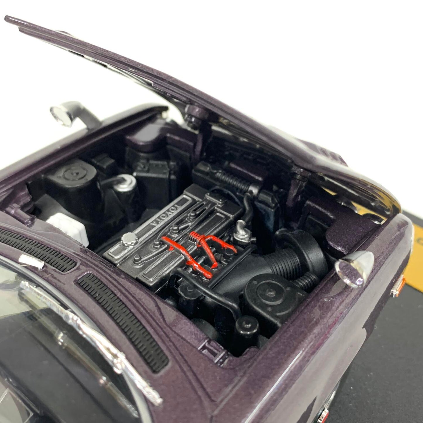 アシェット 1/18 トヨタ セリカLB 2000GT 1973 ミニカー【左ワイパー折れあり】：