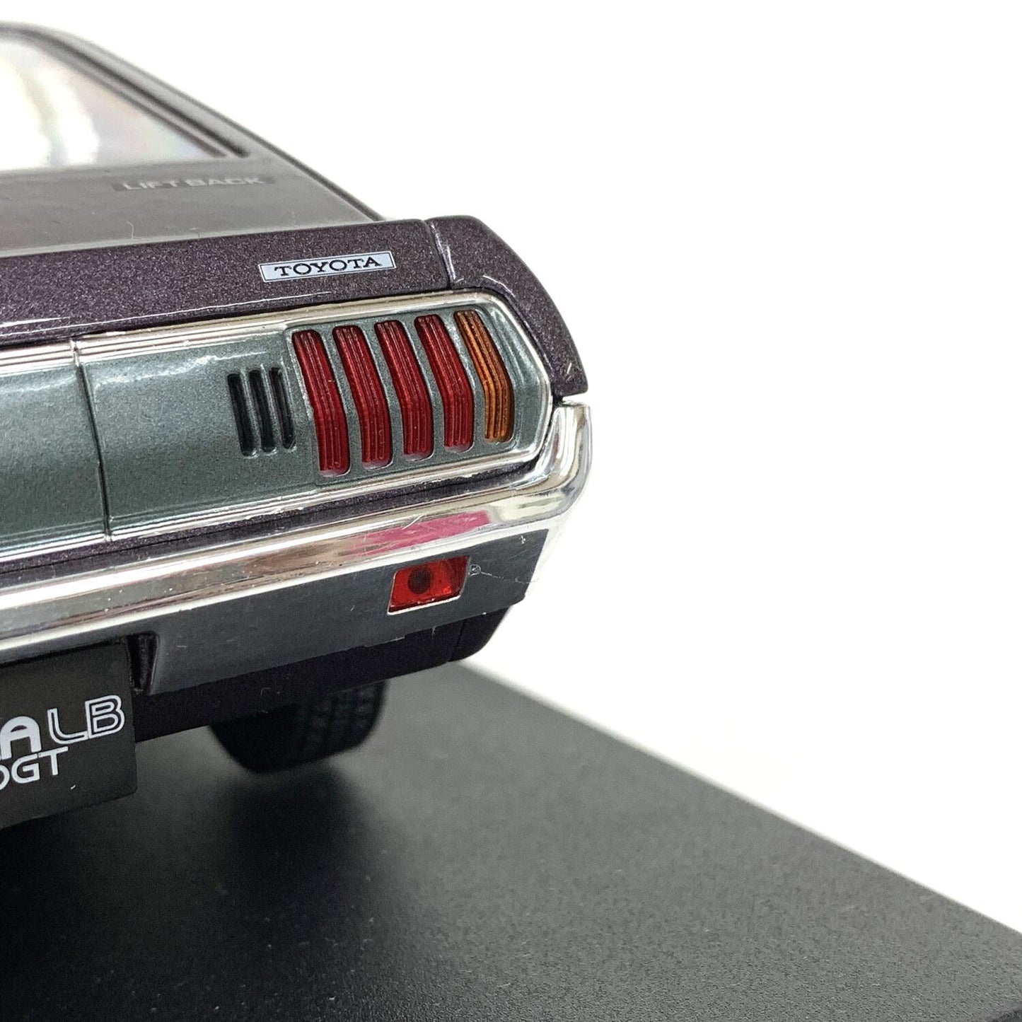 アシェット 1/18 トヨタ セリカLB 2000GT 1973 ミニカー【左ワイパー折れあり】：