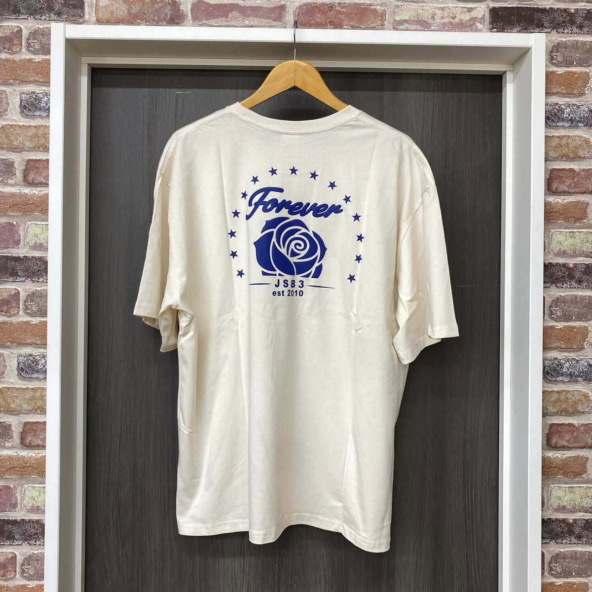 アイドルグッズ 【★加古川物流】中古 ３代目JSB 　JSB LAND ~FOREVER~ グラフィックTシャツ　XLサイズ：【361】【361】【加古川物流】