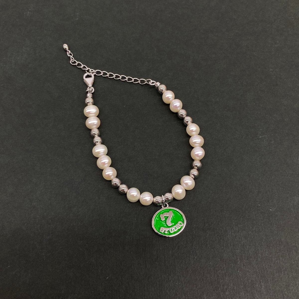 STUDIO SEVEN 7 Ball Bracelet グリーン 箱付き：