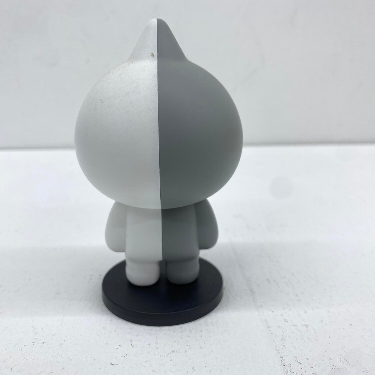 BT21 VAN FIGURE フィギュア：
