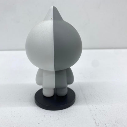 BT21 VAN FIGURE フィギュア：