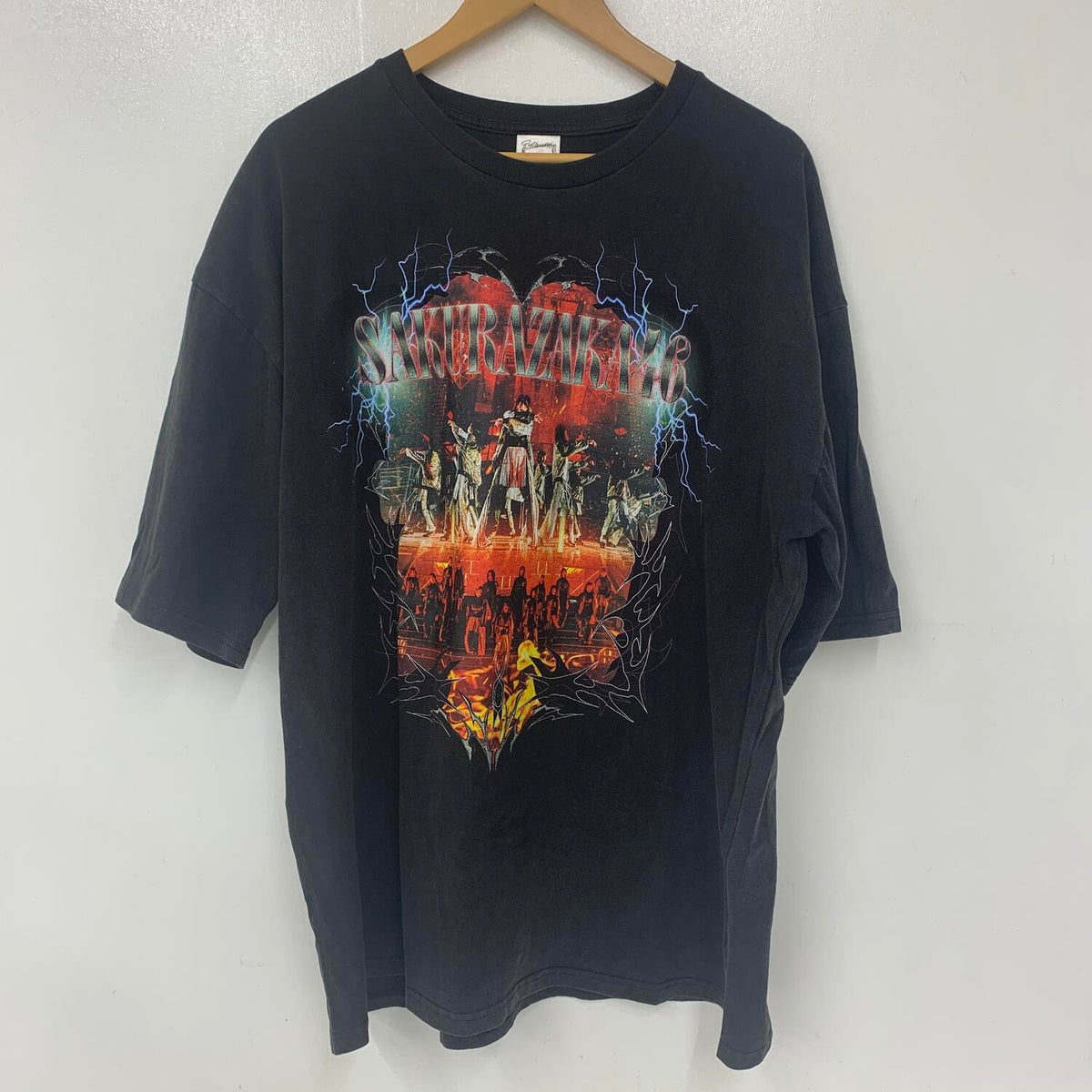 櫻坂46 SAKURAZAKA46 ロックTシャツ XLサイズ LIVEパフォーマンスプリント ＊