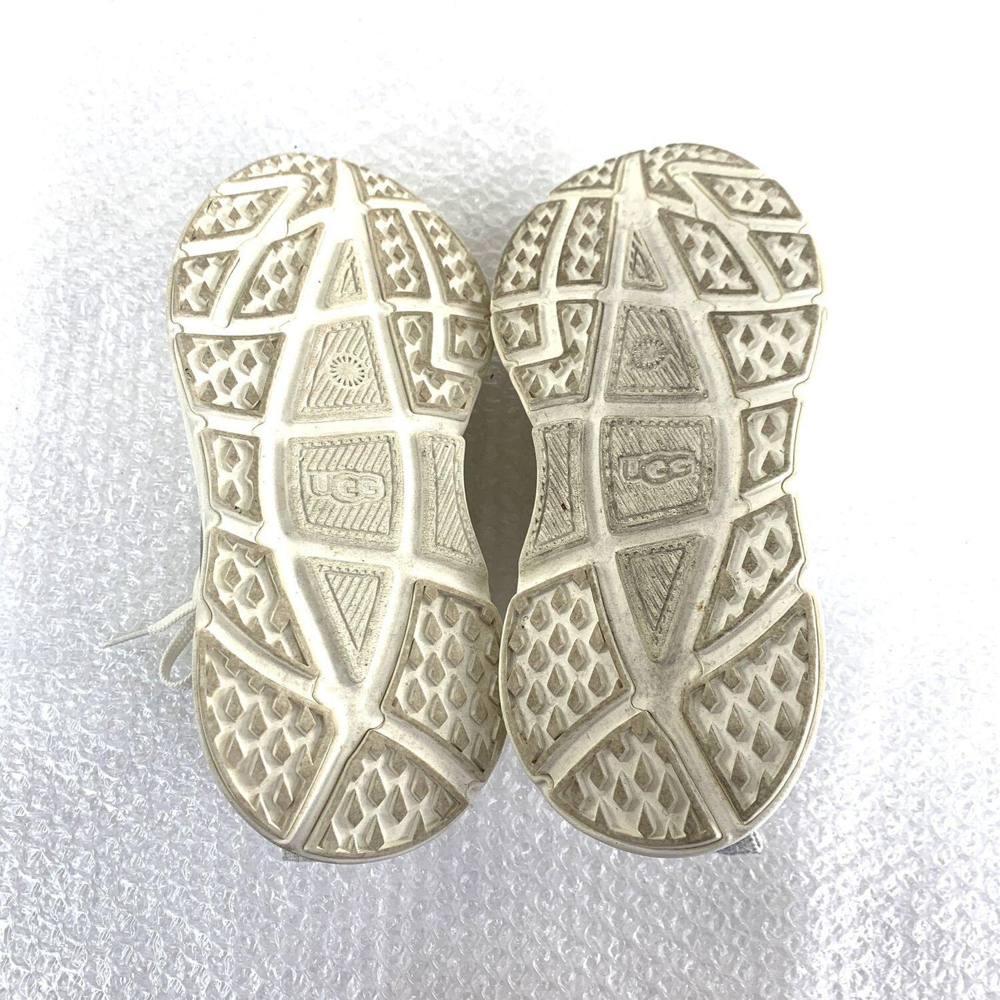 その他靴 【★加古川物流】中古 UGG　アグ　CA1　1142630 スニーカー　24.0cm　°【128】【128】【128】【128】【加古川物流】