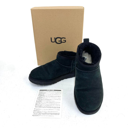 その他靴 【★加古川物流】中古 ｗ/1116109　UGG Classic Ultra Mini black アグ　クラシック　ウルトラ　ミニ　24.0㎝　参考定価26400円：【128】【128】【加古川物流】