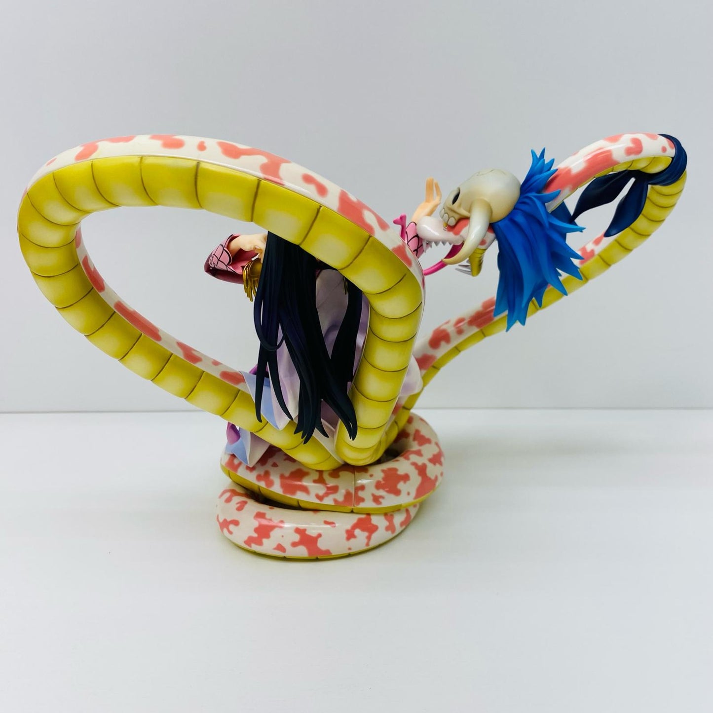 【中古】 “海賊女帝”ボア・ハンコック「ワンピース」P.O.P“NEO-MAXIMUM”メガトレショップ＆オンラインショップ限定【フィギュア】【加古川物流】