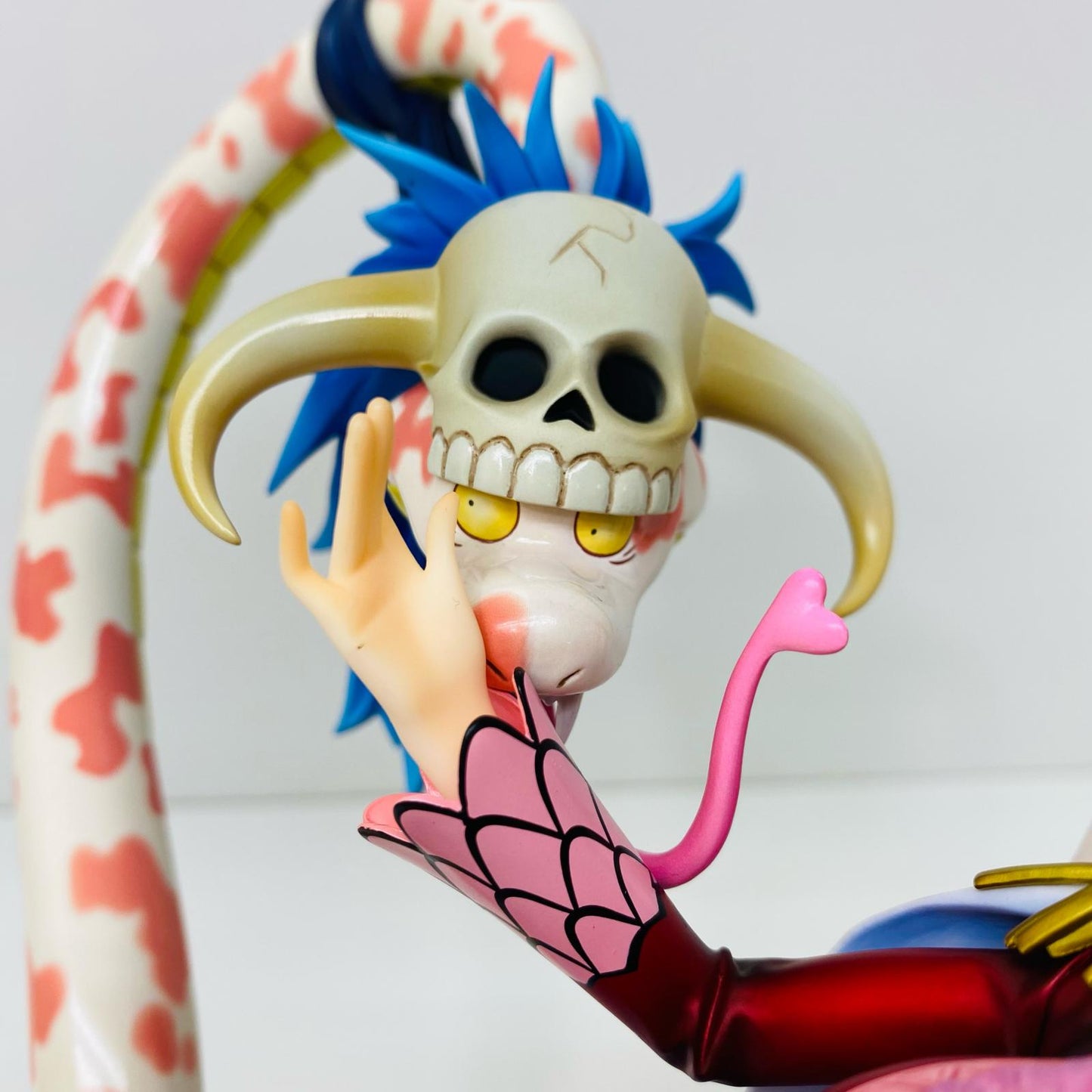 【中古】 “海賊女帝”ボア・ハンコック「ワンピース」P.O.P“NEO-MAXIMUM”メガトレショップ＆オンラインショップ限定【フィギュア】【加古川物流】