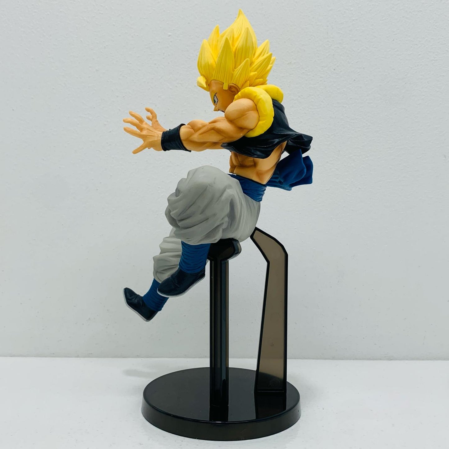 【中古】 A賞超サイヤ人ゴジータ「ドラゴンボールRisingFighterswithDRAGONBALLLEGENDS」一番くじ ドラゴンボール フィギュア 超サイヤ人ゴジータ 一番くじ Rising Fighters A賞 371【フィギュア】【飾磨店】