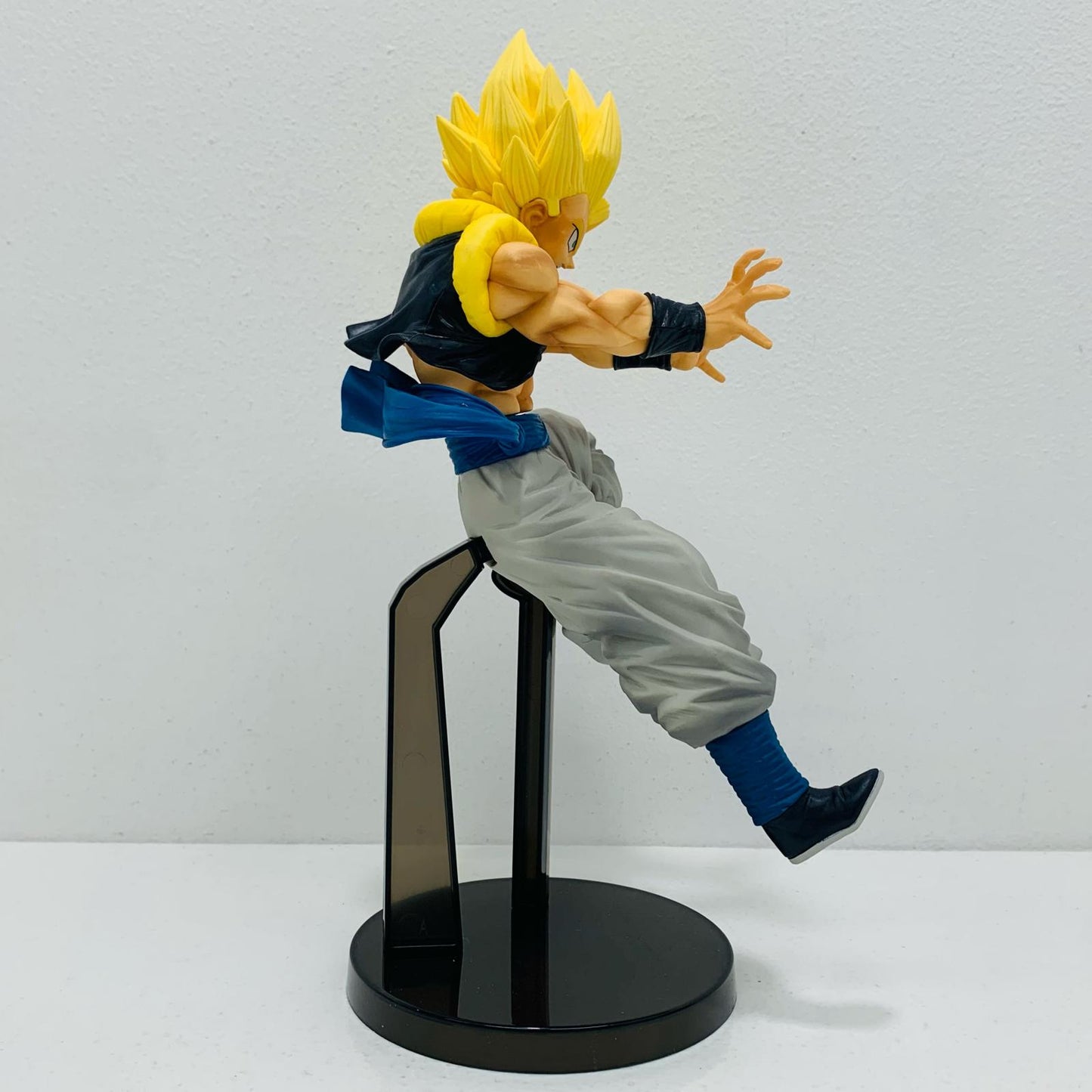 【中古】 A賞超サイヤ人ゴジータ「ドラゴンボールRisingFighterswithDRAGONBALLLEGENDS」一番くじ ドラゴンボール フィギュア 超サイヤ人ゴジータ 一番くじ Rising Fighters A賞 371【フィギュア】【飾磨店】