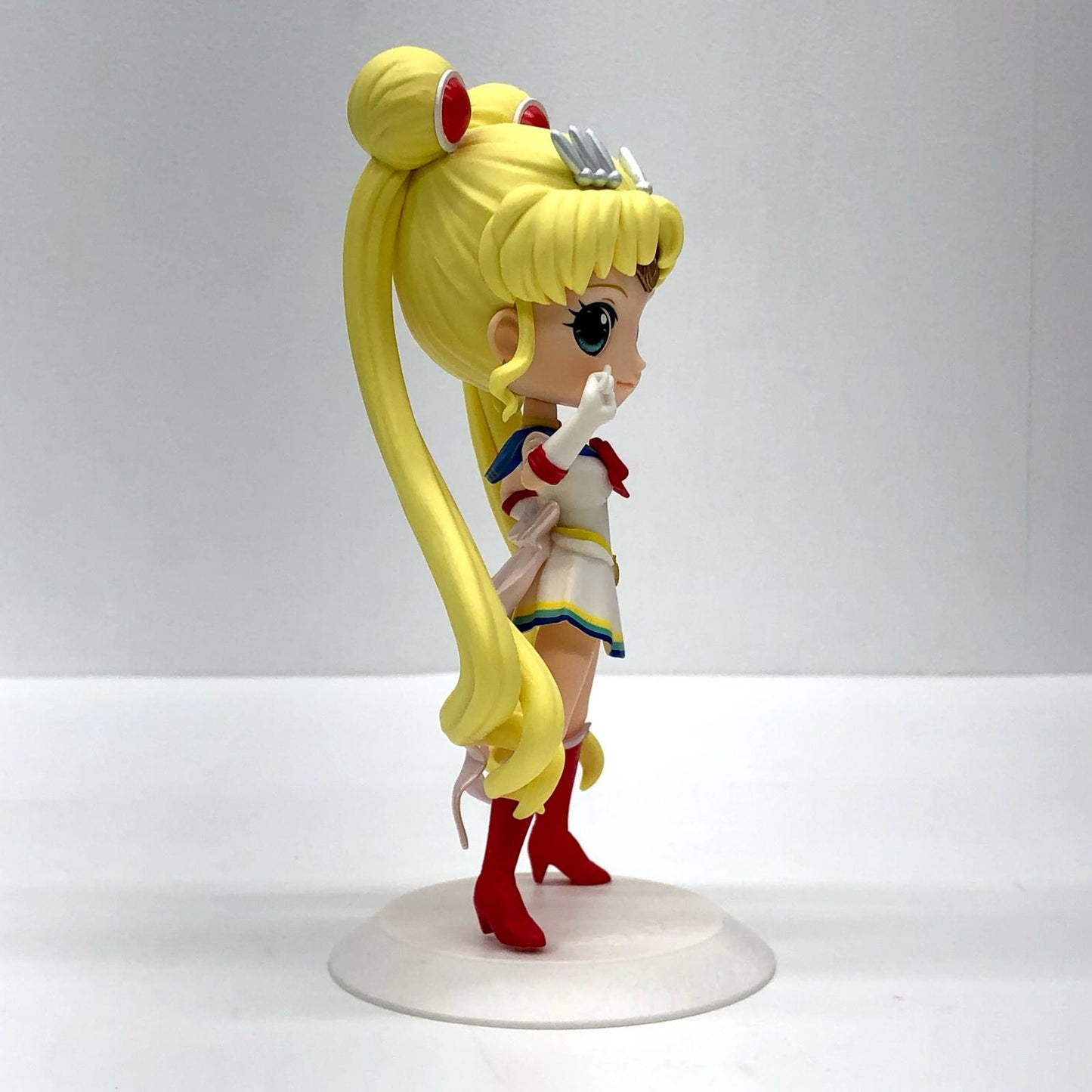 スーパーセーラームーン(衣装淡)「劇場版美少女戦士セーラームーンEternal」Qposket-SUPERSAILORMOON-【フィギュア】