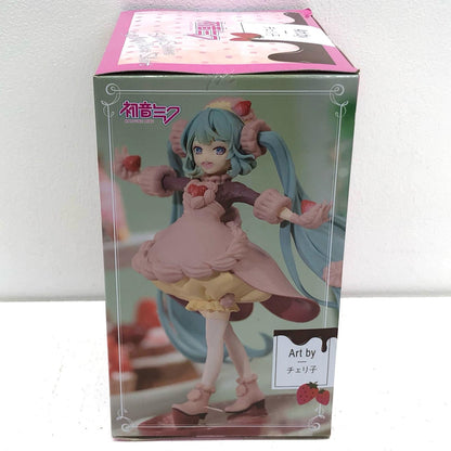 [Used] VOCALOID Figure Hatsune Miku Sweet Sweets Strawberry Chocolate Shortcake [Figure] [Kakogawa Logistics] 