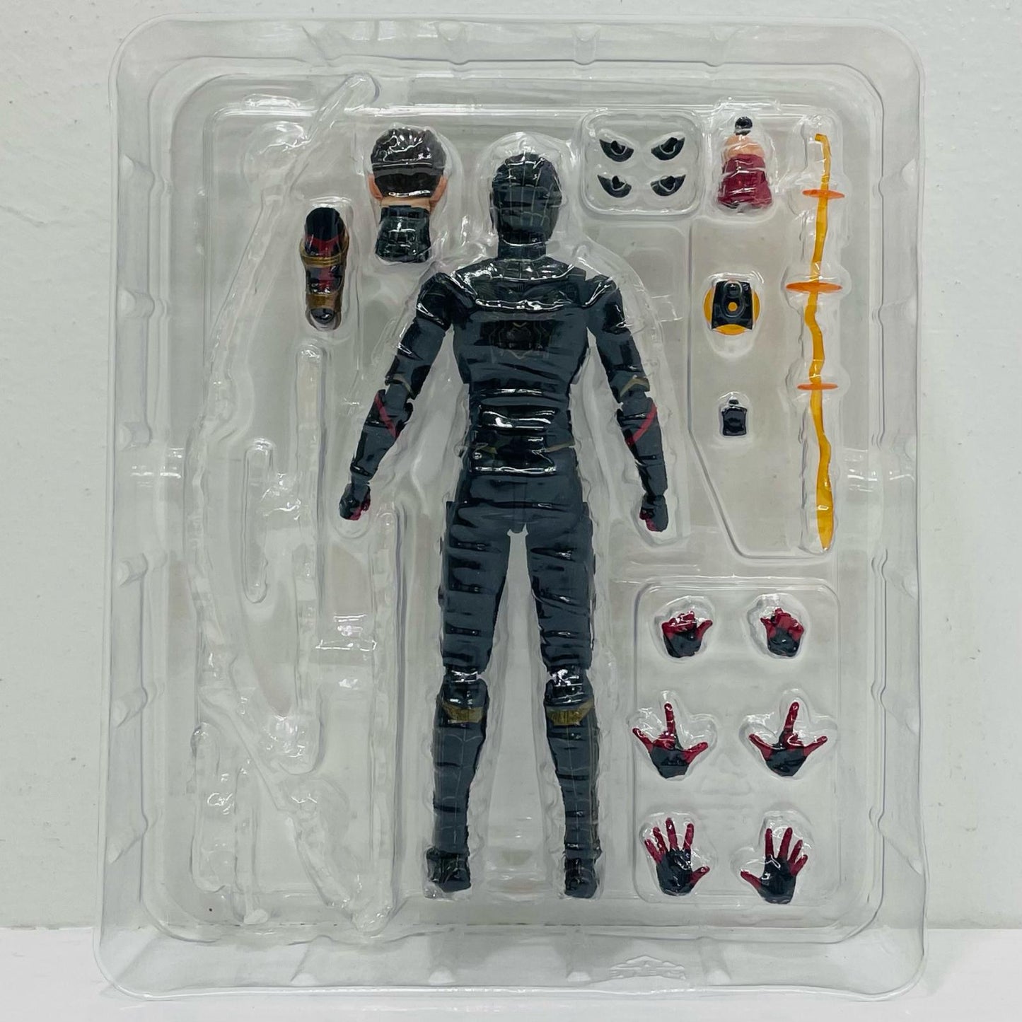S.H.Figuartsスパイダーマン[ブラック＆ゴールドスーツ]「スパイダーマン：ノー・ウェイ・ホーム」【フィギュア】