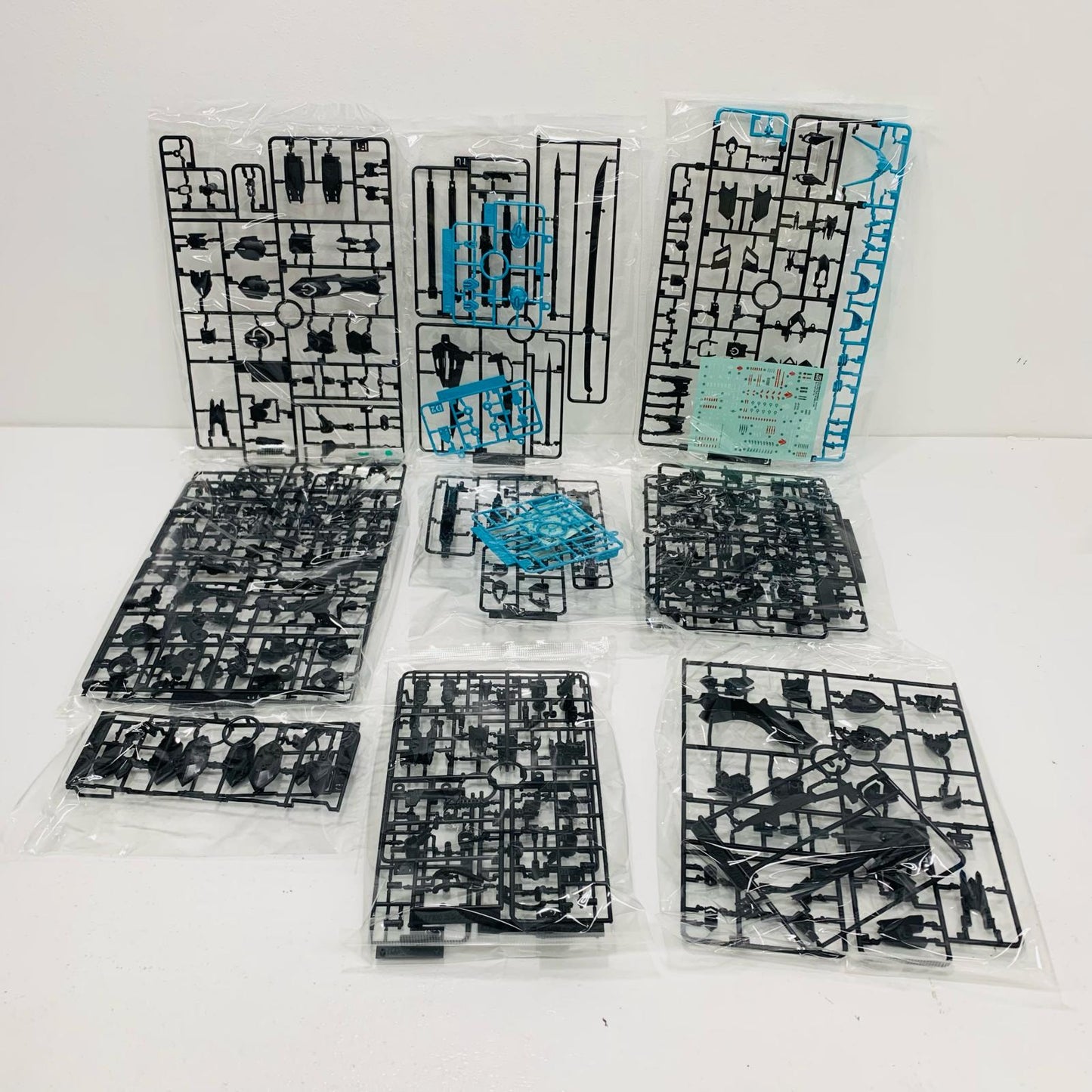 【中古】 1/100MGASW-G-08ガンダムバルバトス[リサーキュレーションカラー/ネオンブルー]「機動戦士ガンダム鉄血のオルフェンズ」ガンダムベース限定