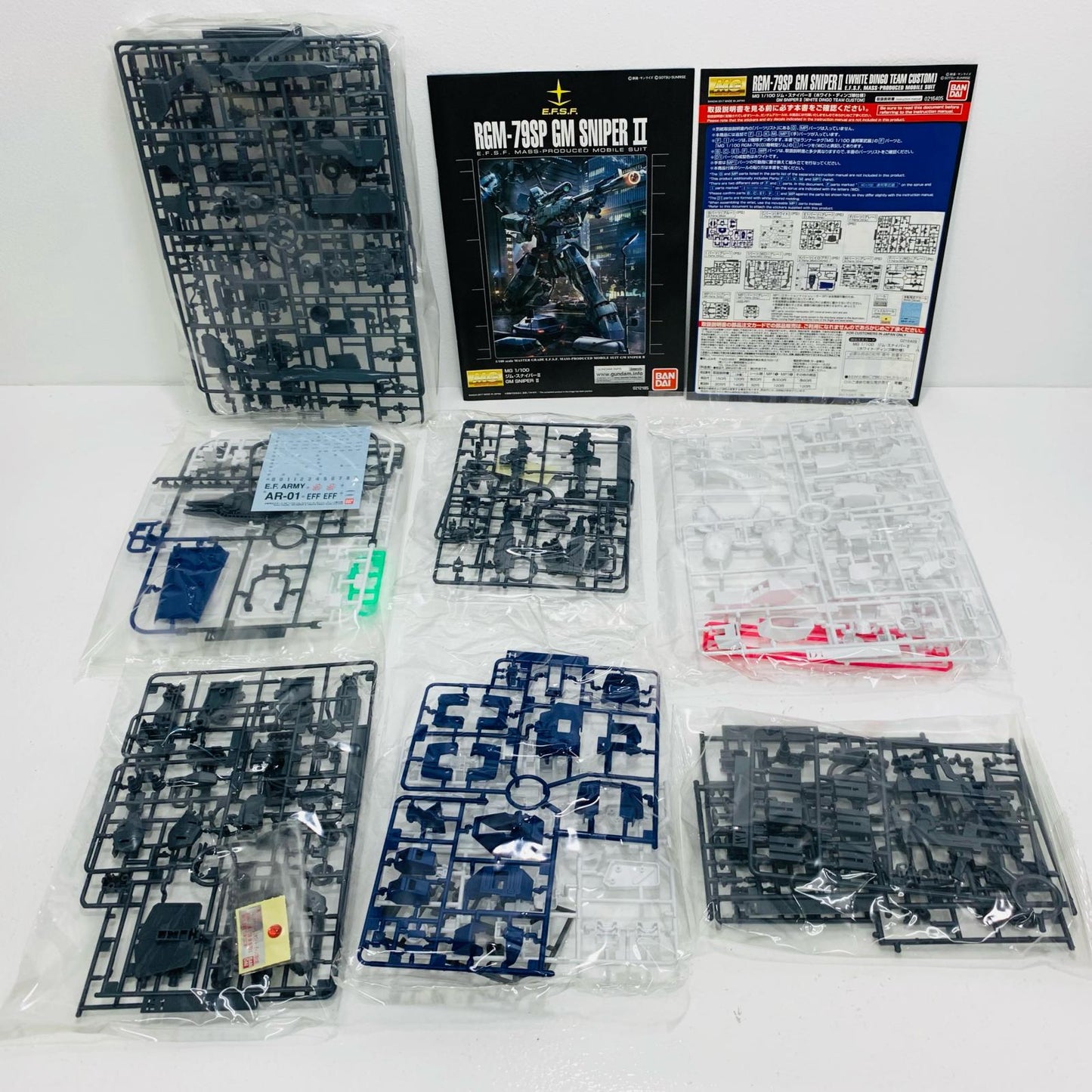 【中古】 1/100MGRGM-79SPジム・スナイパーII(ホワイトディンゴ隊仕様)「機動戦士ガンダム外伝コロニーの落ちた地で...」プレミアムバンダイ限定[0216405] ガンダム プラモデル RGM-79SPジム・スナイパー2 MG プレミアムバンダイ限定 (ホワイトディンゴ隊仕様) '1/100 216405【飾磨店】
