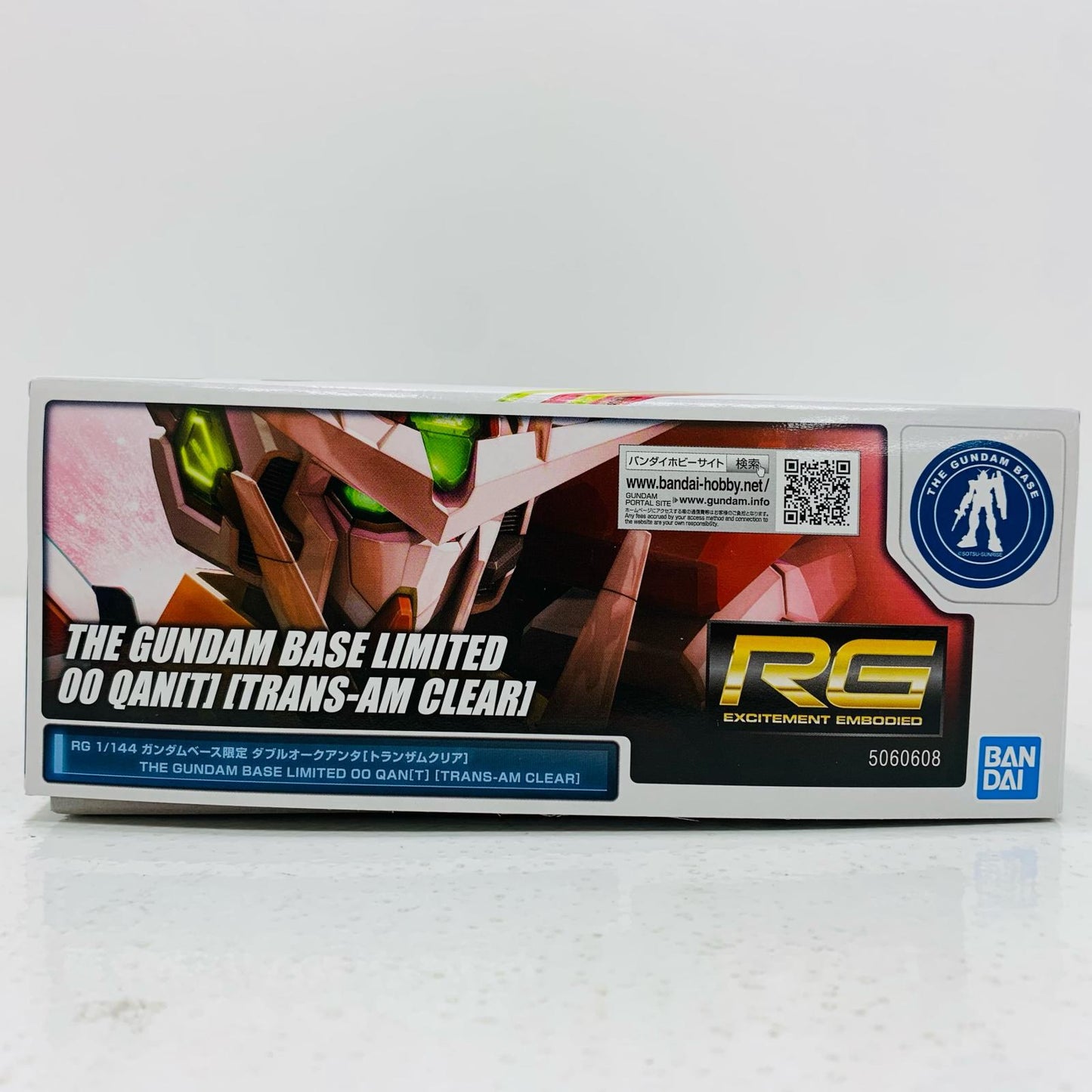 【中古】 1/144RGGNT-0000ダブルオークアンタ(トランザムクリア)ガンダムベースロゴ入り台座付「劇場版機動戦士ガンダム00(ダブルオー)-AwakeningoftheTrailblazer-」ガンダムベース限定[5060608]【飾磨店】