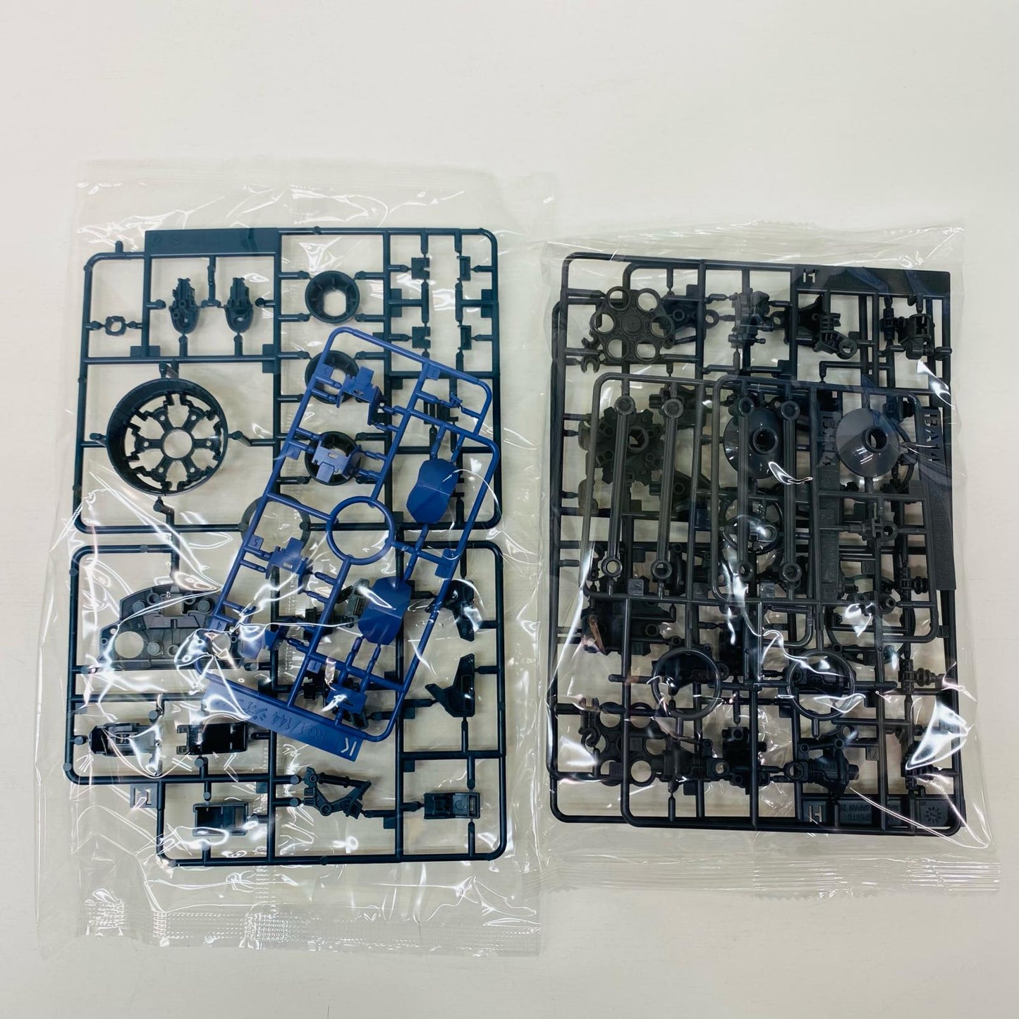 【中古】 1/144RGMSN-02ジオング「機動戦士ガンダム」[5060425] ガンダム プラモデル MSN-02 ジオング RG '1/144 5060425【飾磨店】
