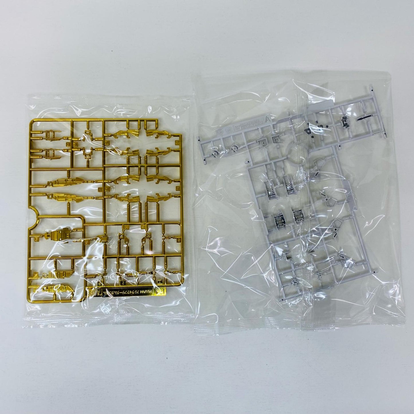 【中古】 1/144RGZGMF-X20Aストライクフリーダムガンダムチタニウムフィニッシュ「機動戦士ガンダムSEEDDESTINY」プレミアムバンダイ限定[5061039]