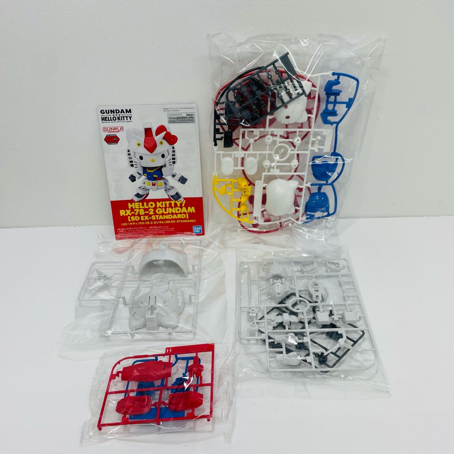 SDEX-STANDARDハローキティ/RX-78-2ガンダム「機動戦士ガンダム×ハローキティ」[5058924]【フィギュア】