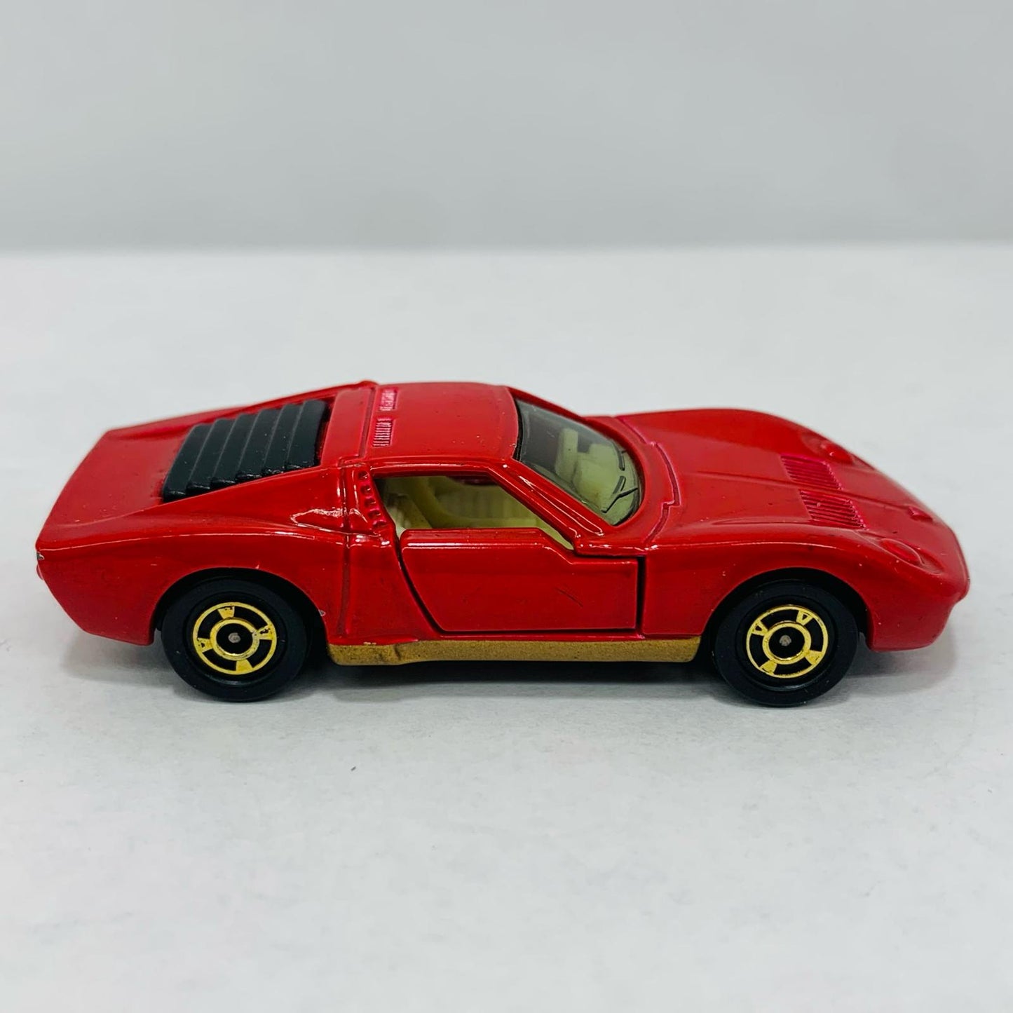 [Used] 1/62 Lamborghini Miura SV (Red x Brown / Blue Box / Made in Japan) "Tomica Foreign Car Series F40"