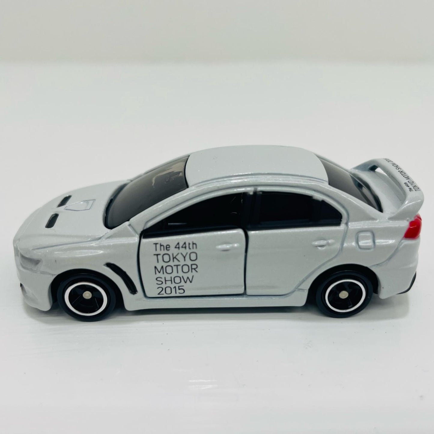 1/61三菱ランサーエボリューションX(ホワイト)「第44回東京モーターショー2015開催記念トミカNo.7」