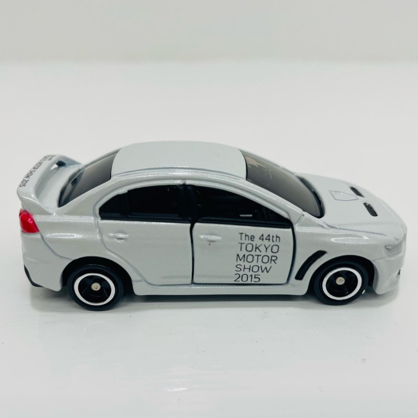 1/61三菱ランサーエボリューションX(ホワイト)「第44回東京モーターショー2015開催記念トミカNo.7」