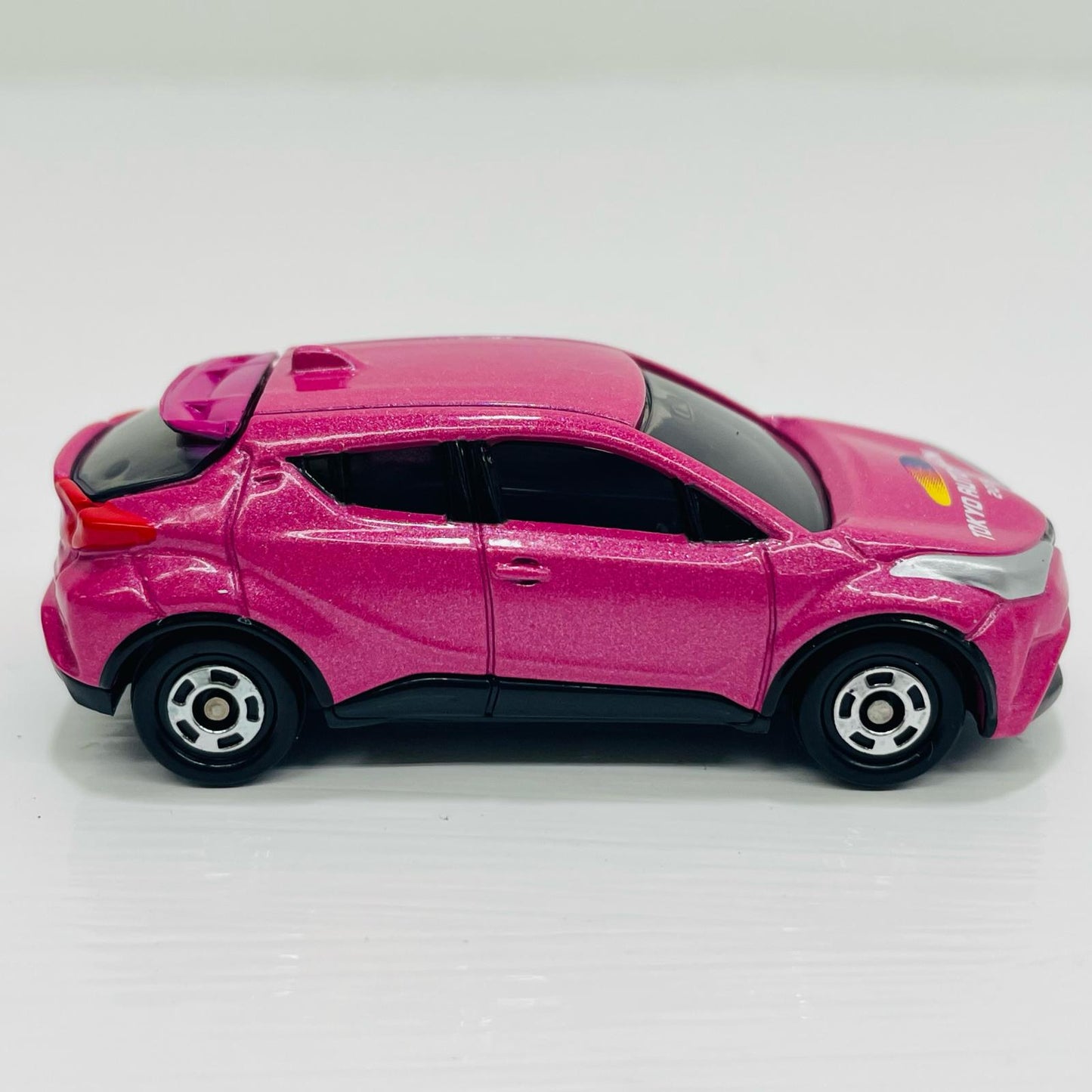 1/64トヨタCH-R(パールピンク)「トミカ東京オートサロン2019」