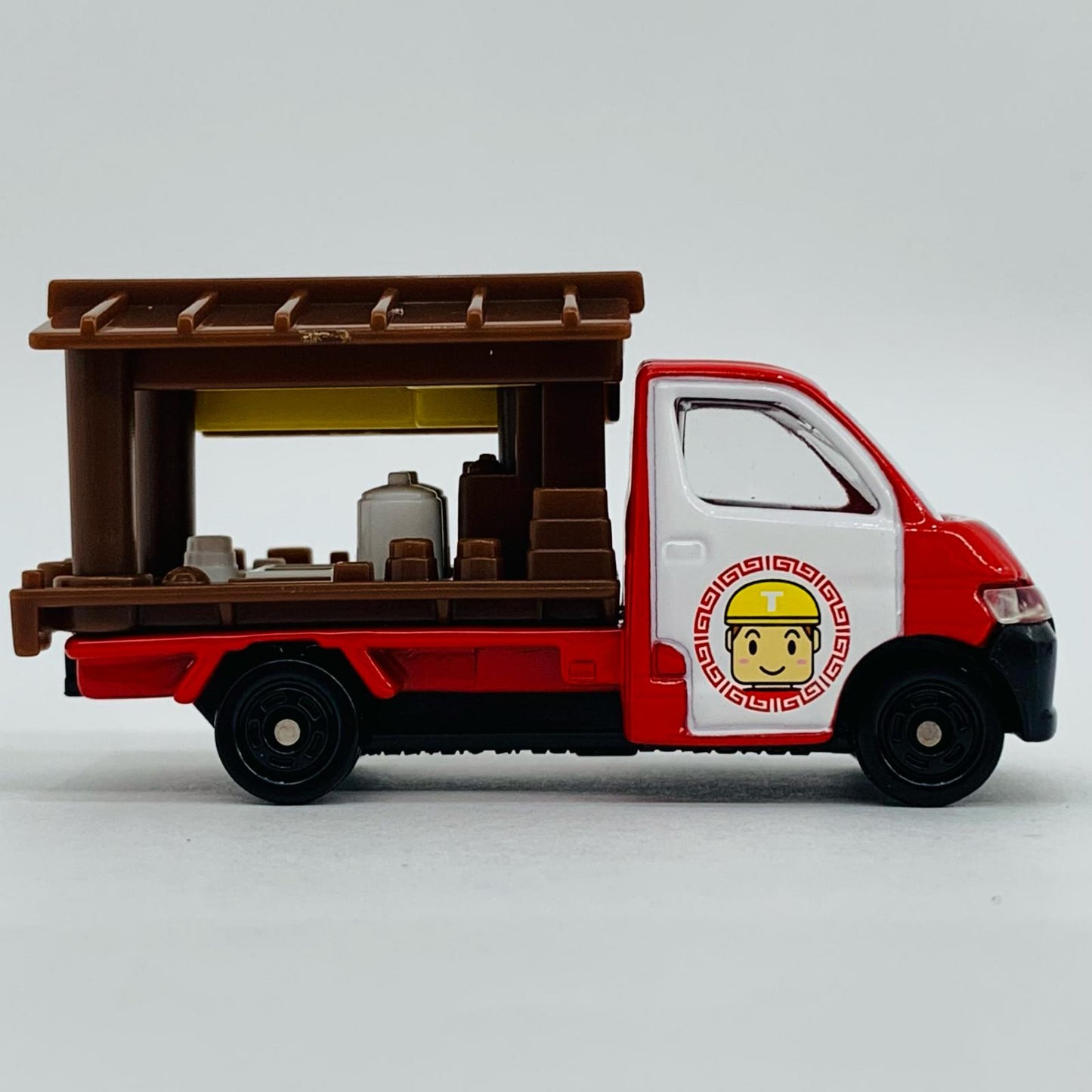 【中古】 1/64トヨタタウンエーストラックトミカ博ラーメン屋台(レッド×ホワイト×ブラウン)「トミカイベントモデルNo.17」