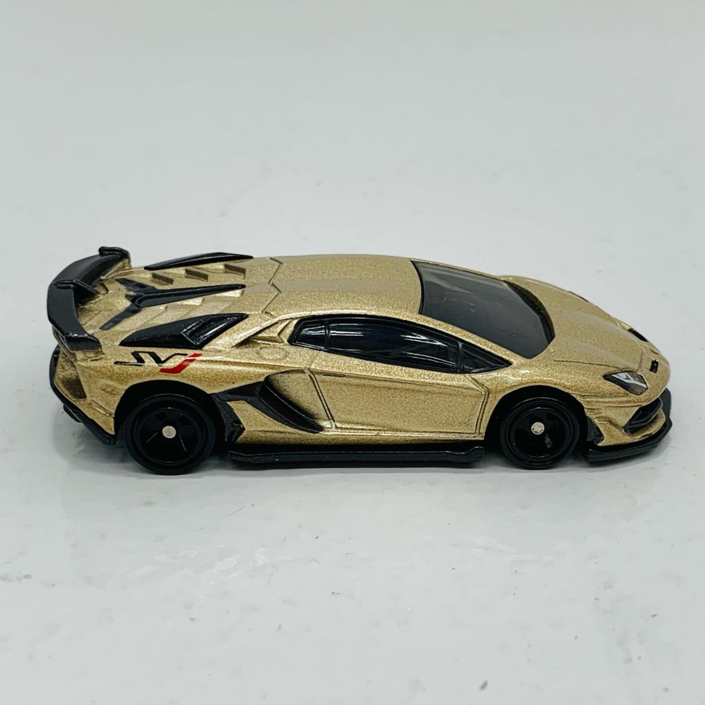 【中古】 1/68ランボルギーニアヴェンタドールSVJ(ゴールド)「トミカ」7億台突破記念ありがとうキャンペーン配布品
