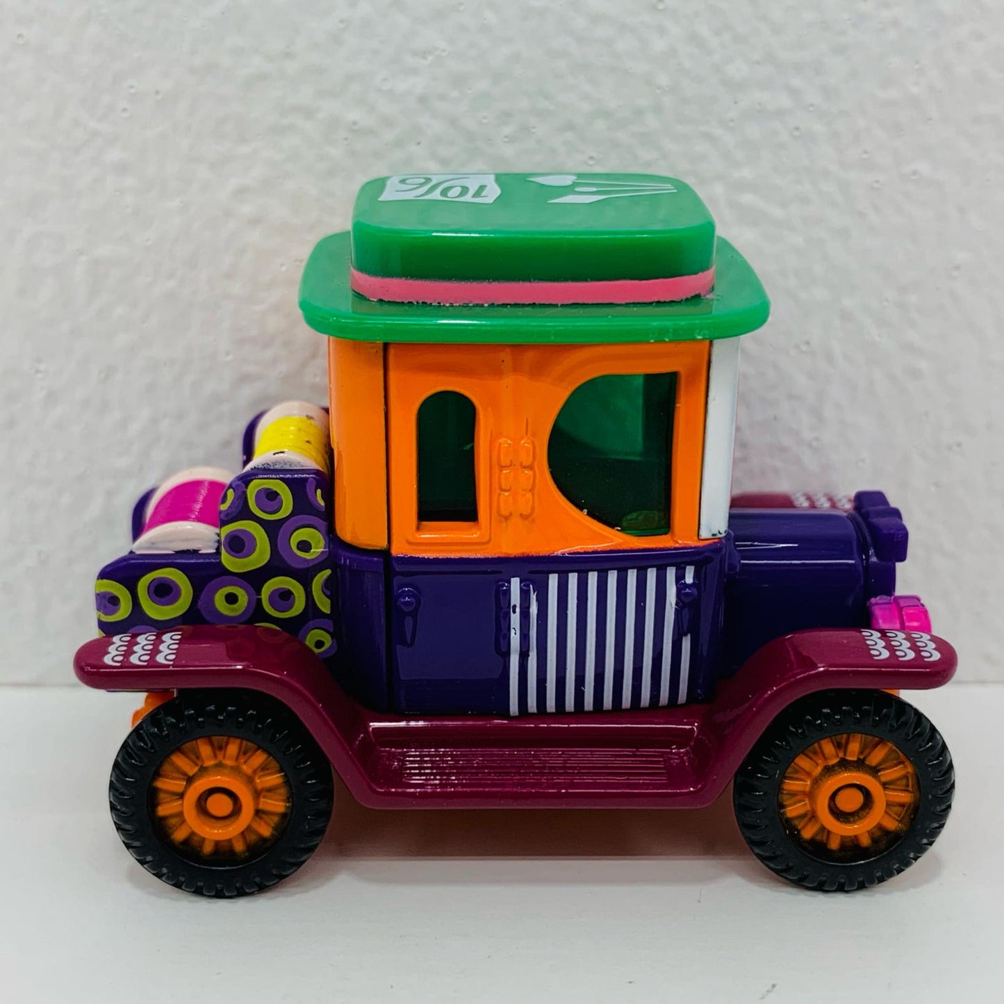 [Used] Hi-Hat Classic Mad Hatter (Purple x Orange x Green) Dealership Exclusive "Tomica Disney Motors" Seven-Eleven Limited