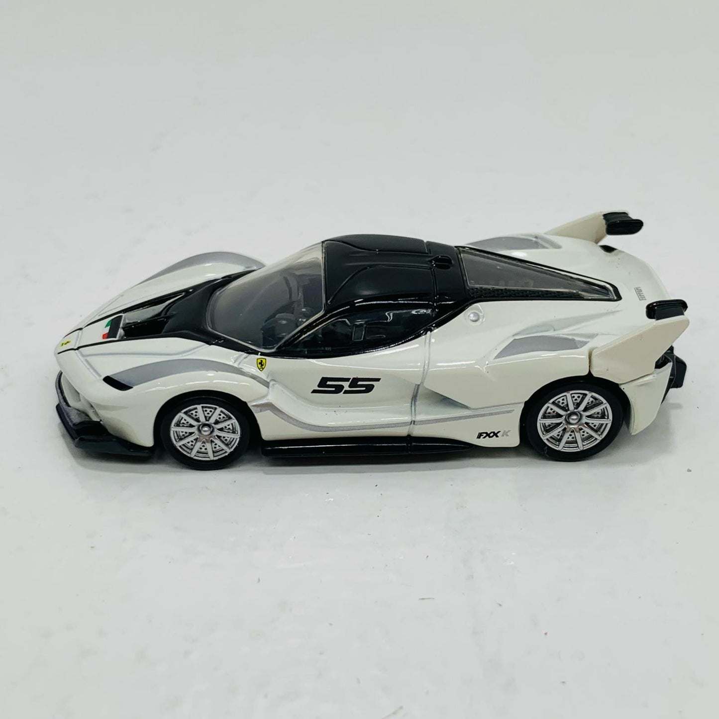 【中古】 フェラーリFXXKトミカプレミアム発売記念仕様「トミカプレミアムNo.33」