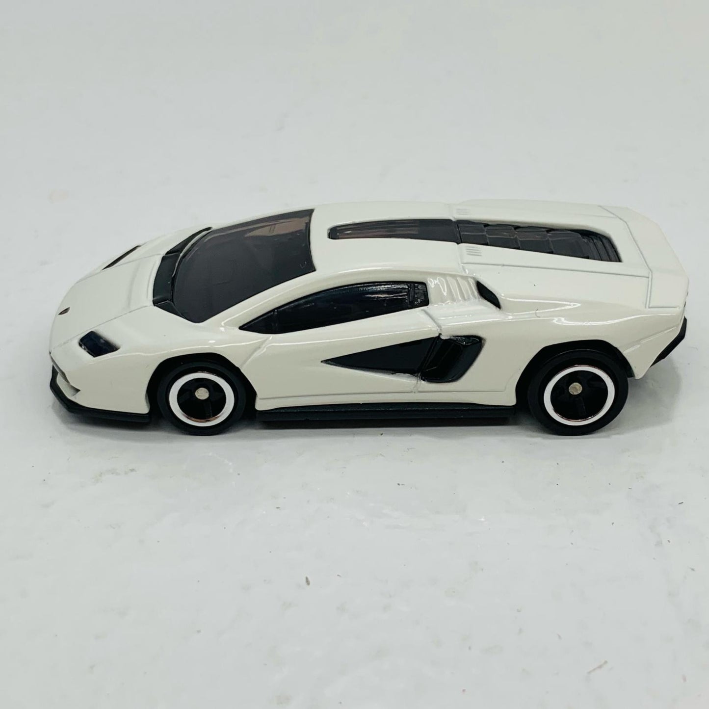 【中古】 ランボルギーニカウンタックLPI800-4(赤箱)「トミカNo.74」