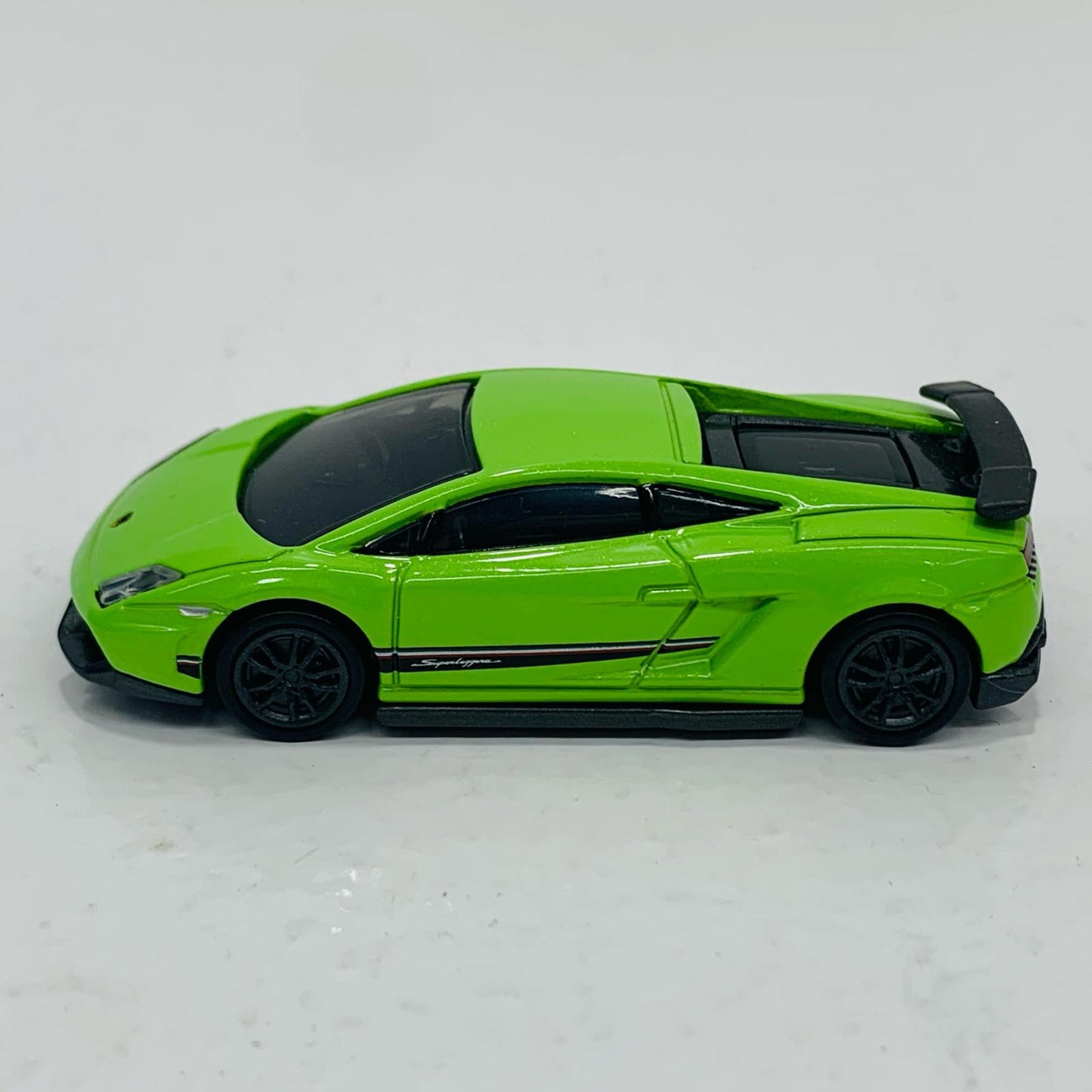 【中古】 ランボルギーニガヤルドスーパーレジェーラ「トミカプレミアム33」