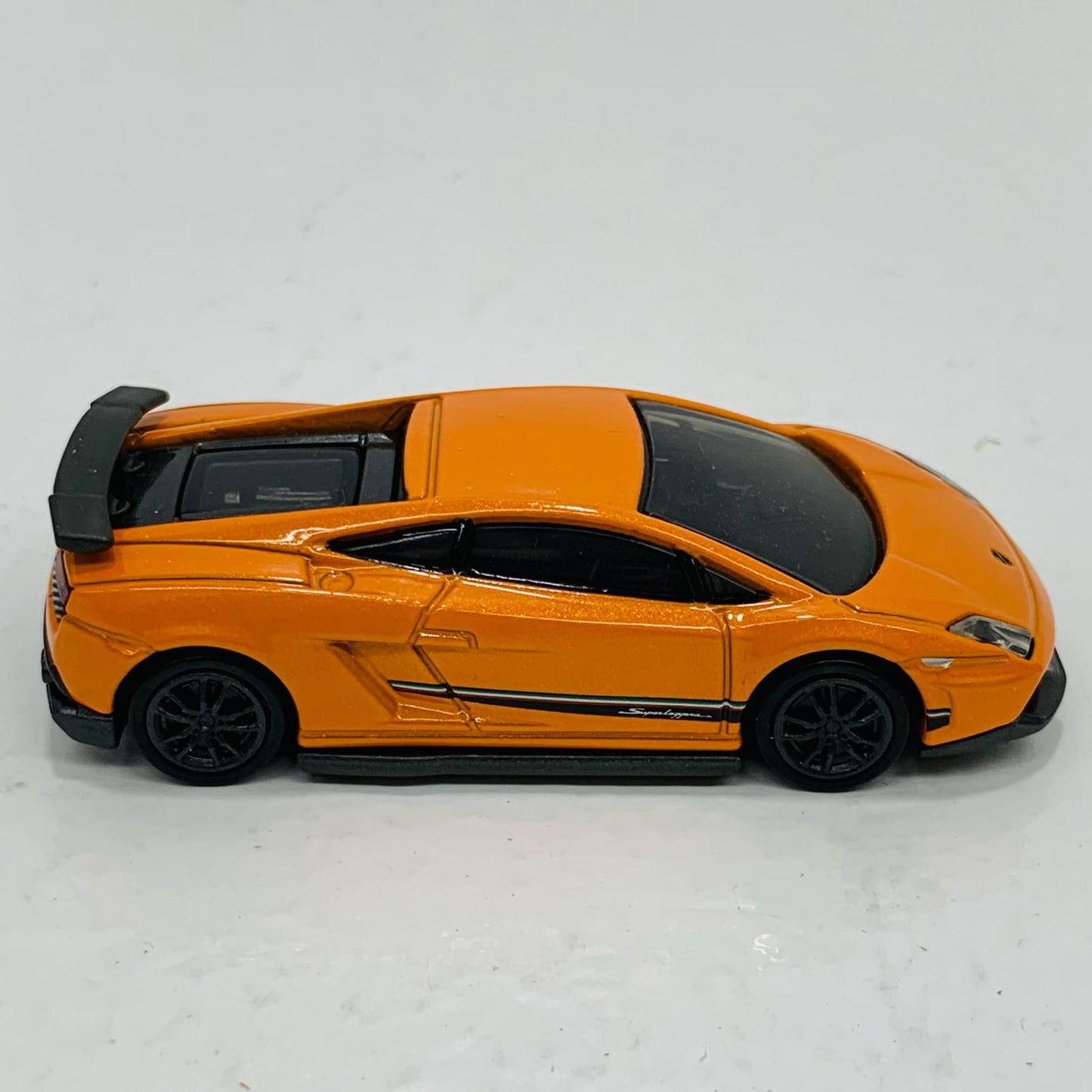 【中古】 ランボルギーニガヤルドスーパーレジェーラ発売記念仕様「トミカプレミアム33」