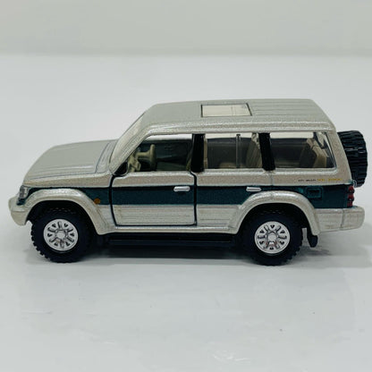 [Used] Mitsubishi Pajero "Tomica Premium No. 04"