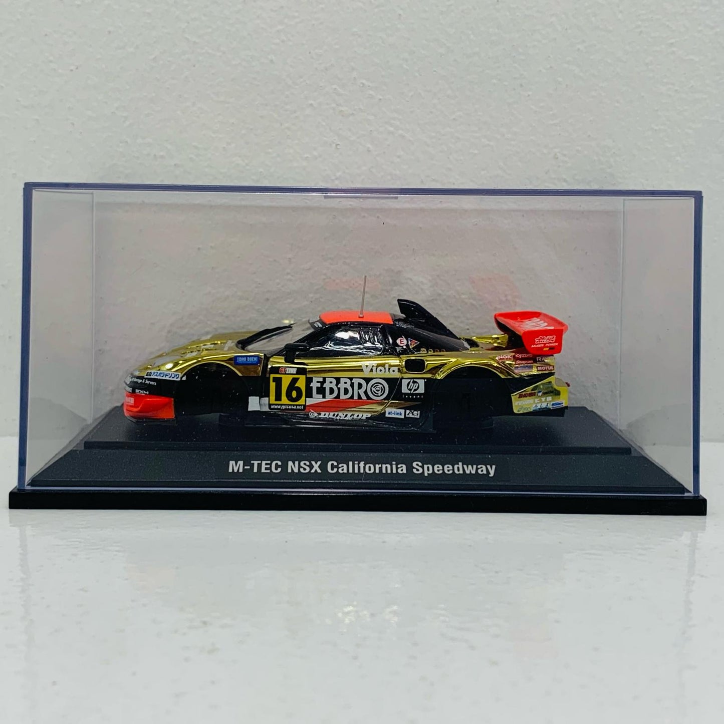 1/43M-TECNSXAllStarカリフォルニア・スピードウェイJGTC2004EBBRO#16(ゴールド)「オートバックスGT2004シリーズ」[43670]