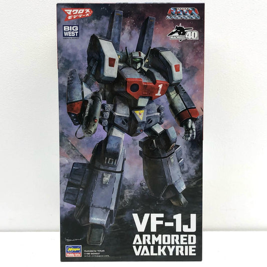 【中古】 超時空要塞マクロス プラモデル VF-1J アーマードバルキリー 1/72 30【加古川物流】
