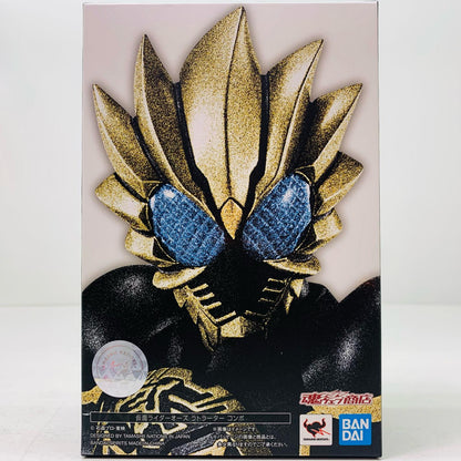【中古】 S.H.Figuarts(真骨彫製法)仮面ライダーオーズラトラーターコンボ「仮面ライダーオーズ」魂ウェブ商店限定【フィギュア】