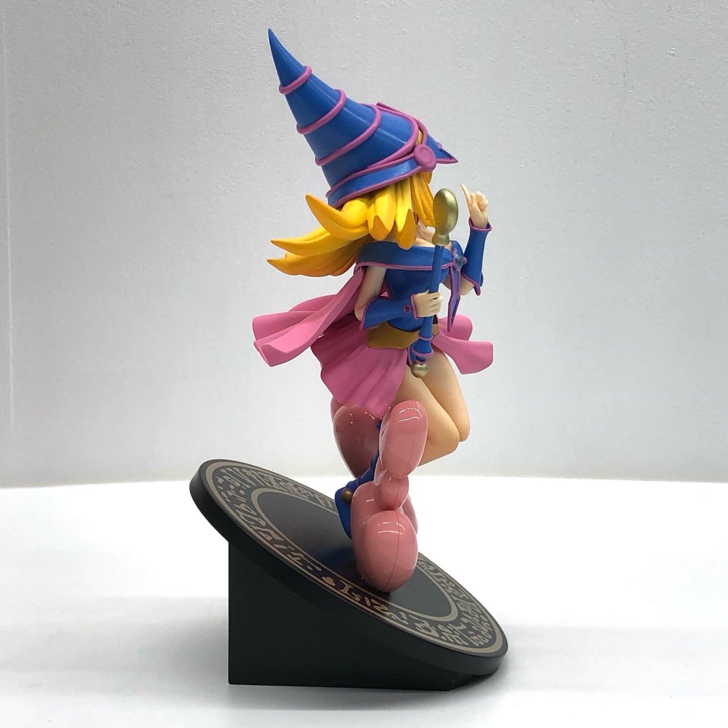 ブラックマジシャンガール-HereDitailフィギュア「遊☆戯☆王デュエルモンスターズ」【フィギュア】