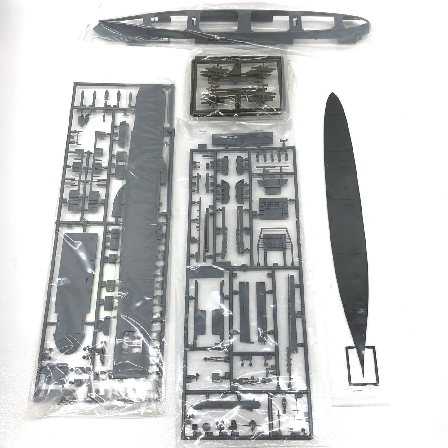 【中古】 ウォーターラインシリーズNo.705 プラモデル アメリカ海軍航空母艦ホーネット ウォーターラインシリーズNo.705 1/700 77510【飾磨店】