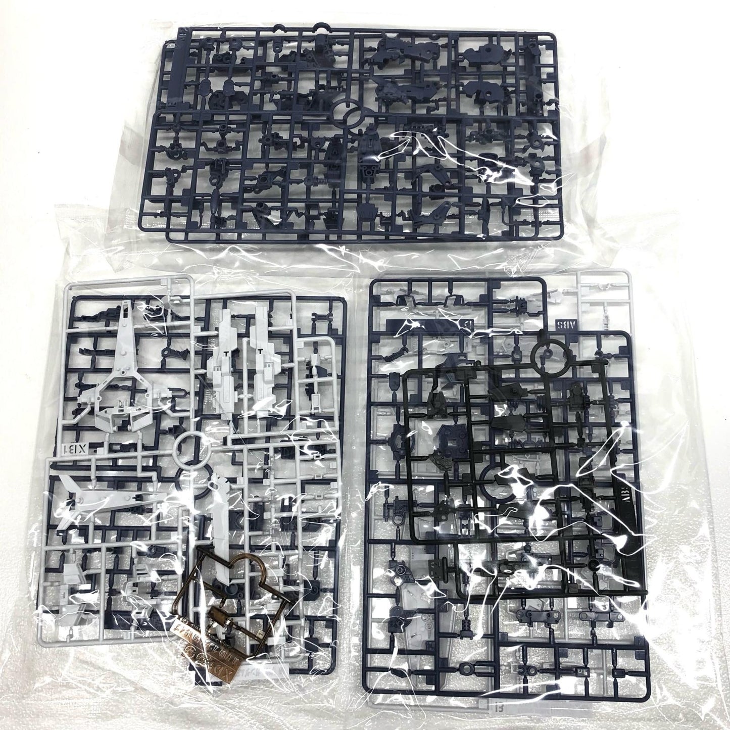 1/100 MG Gundam F90 N Type "Mobile Suit Gundam F90" Premium Bandai Exclusive [5066725]