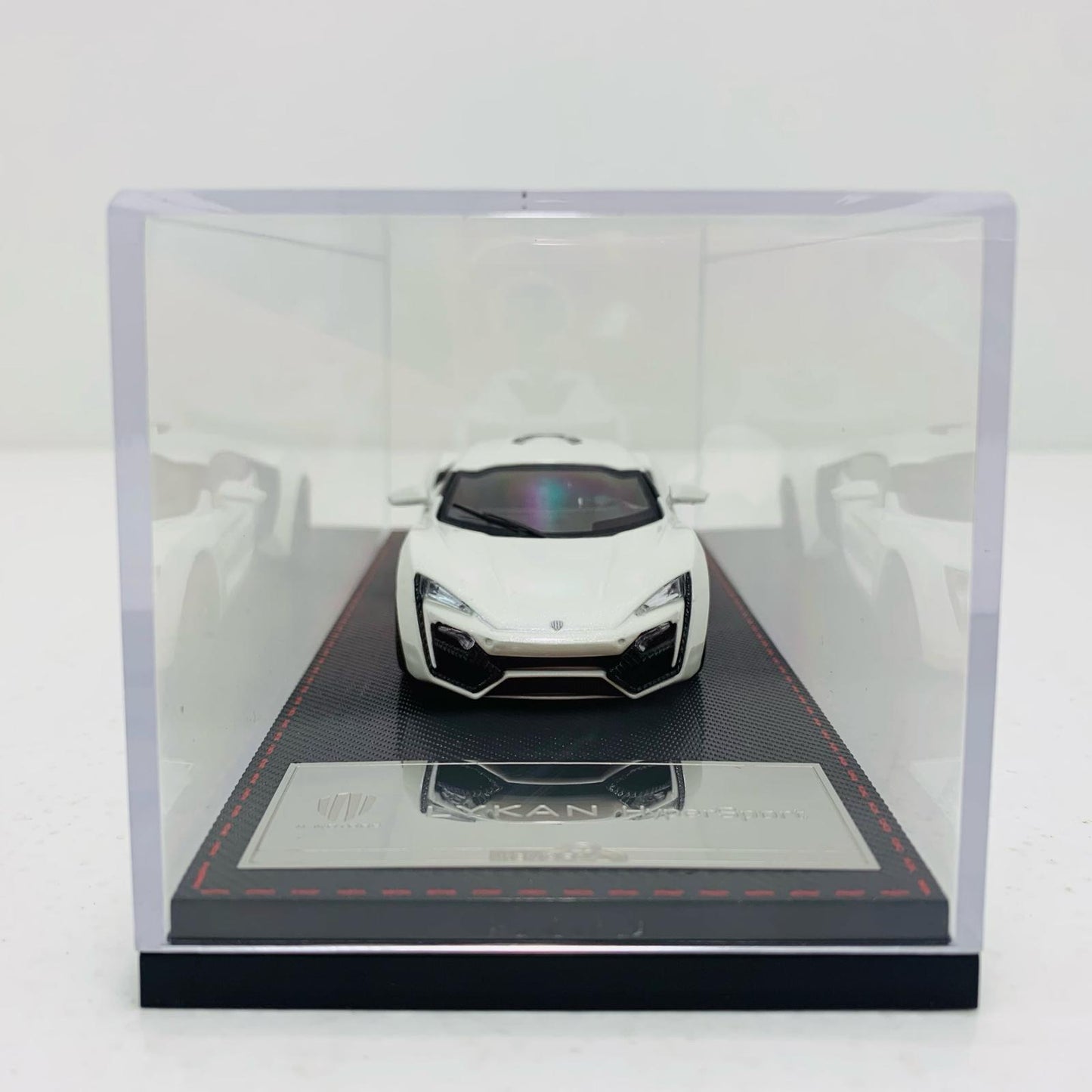 【中古】 1/43 W MOTORS Lykan Hypersport(パールホワイト) [TK-KF000303]【飾磨店】