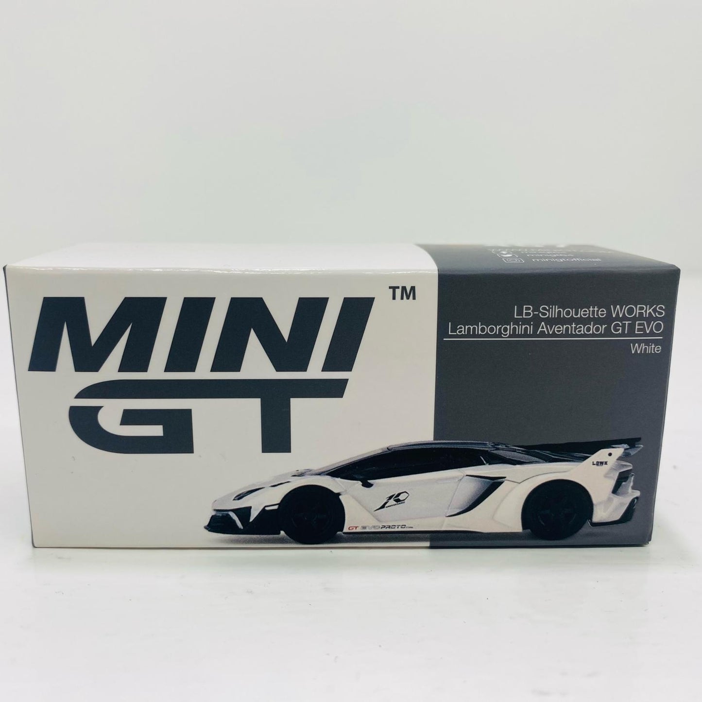 [Used] 1/64 LB-Silhouette WORKS Lamborghini Aventador GT EVO Presentation Left-hand Drive "Mini GT Series" [MGT00467-L]