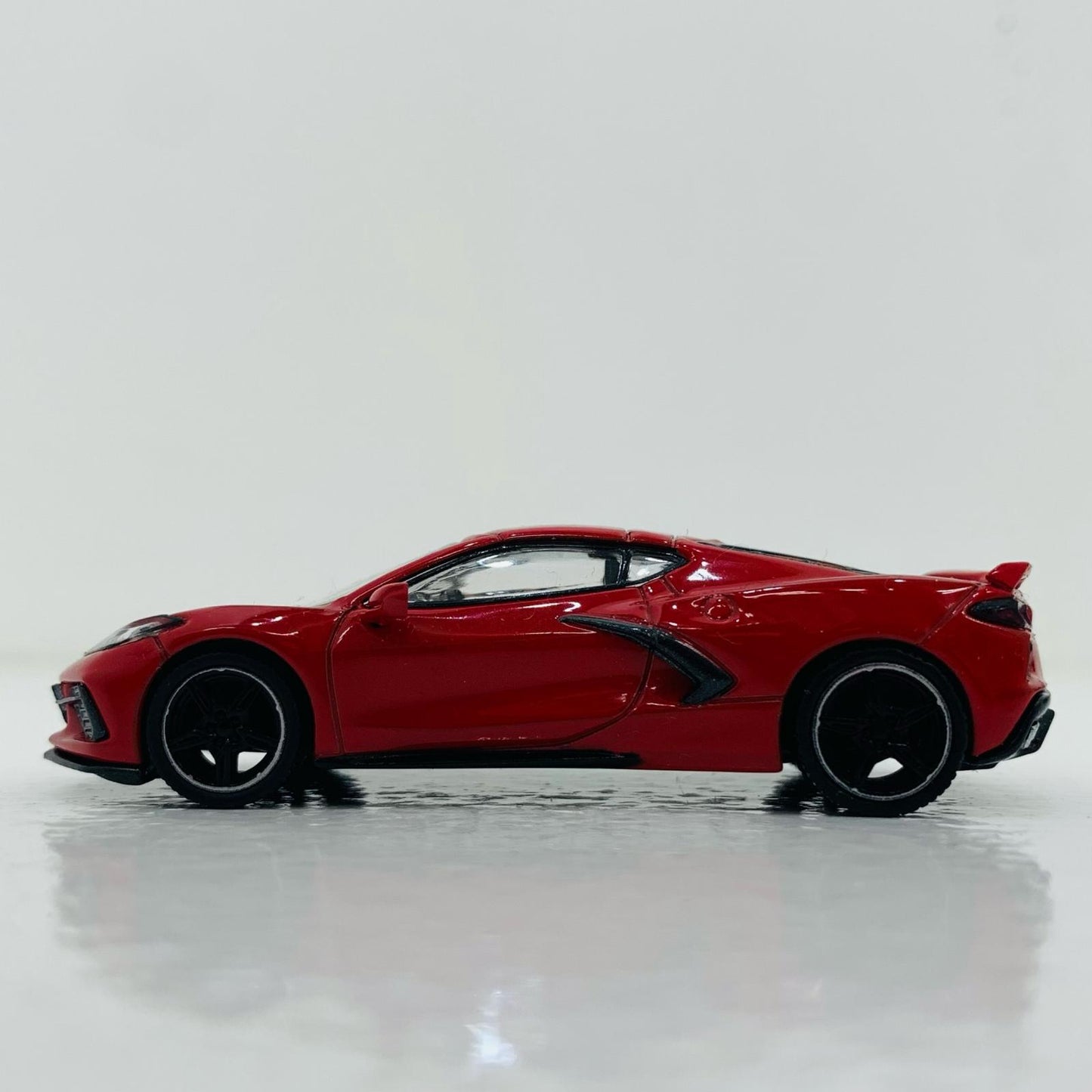 【中古】 1/64 シボレー コルベット スティングレイ 2020 左ハンドル 「MINIGTシリーズ」 [MGT00150-L]【飾磨店】