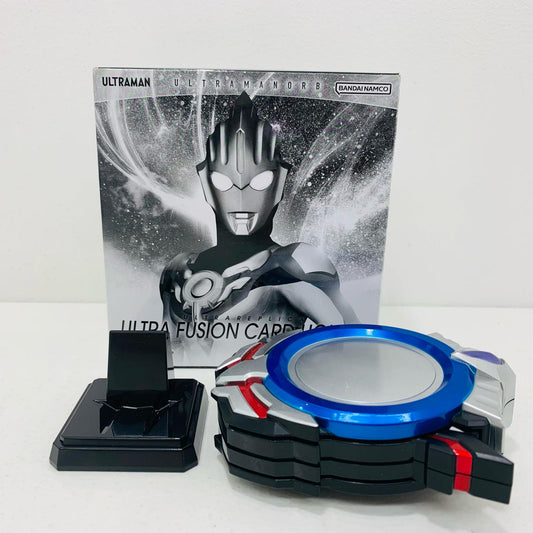 【中古】 ULTRAREPLICA-ウルトラレプリカ-ウルトラフュージョンカードホルダー「ウルトラマンオーブ」プレミアムバンダイ限定【フィギュア】【飾磨店】