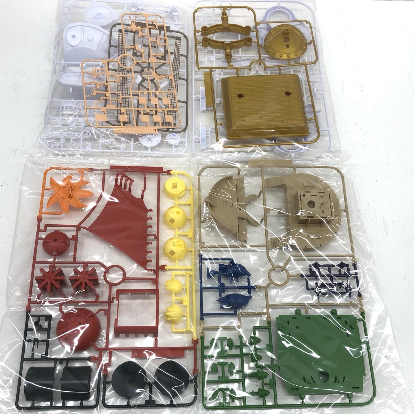 【中古】 ワンピース プラモデル サウザンド・サニー号 新世界ver. 2146847【加古川物流】
