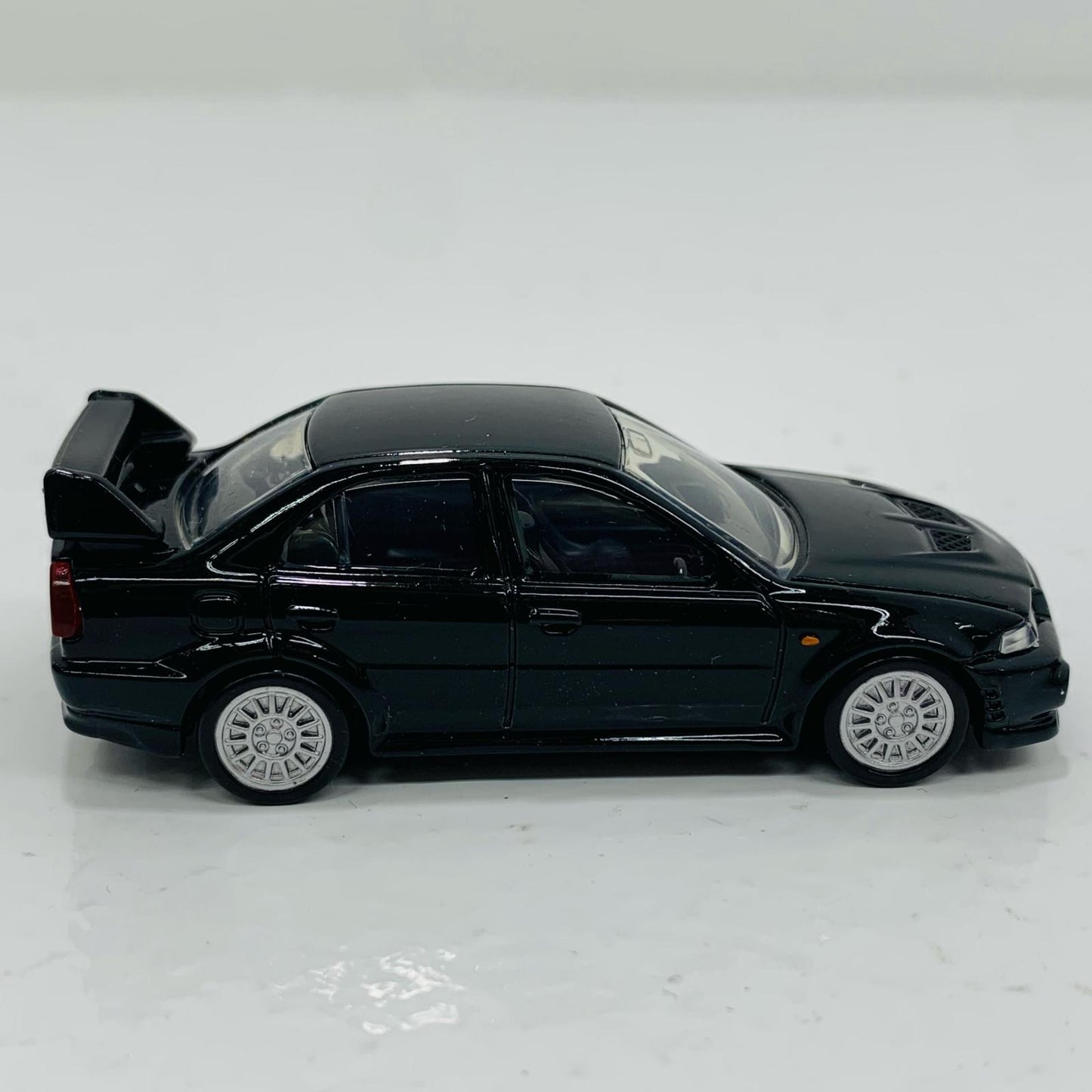 tomicaトランスポーター 三菱 ランサーエボリューションVI GSR 「トミカプレミアム」