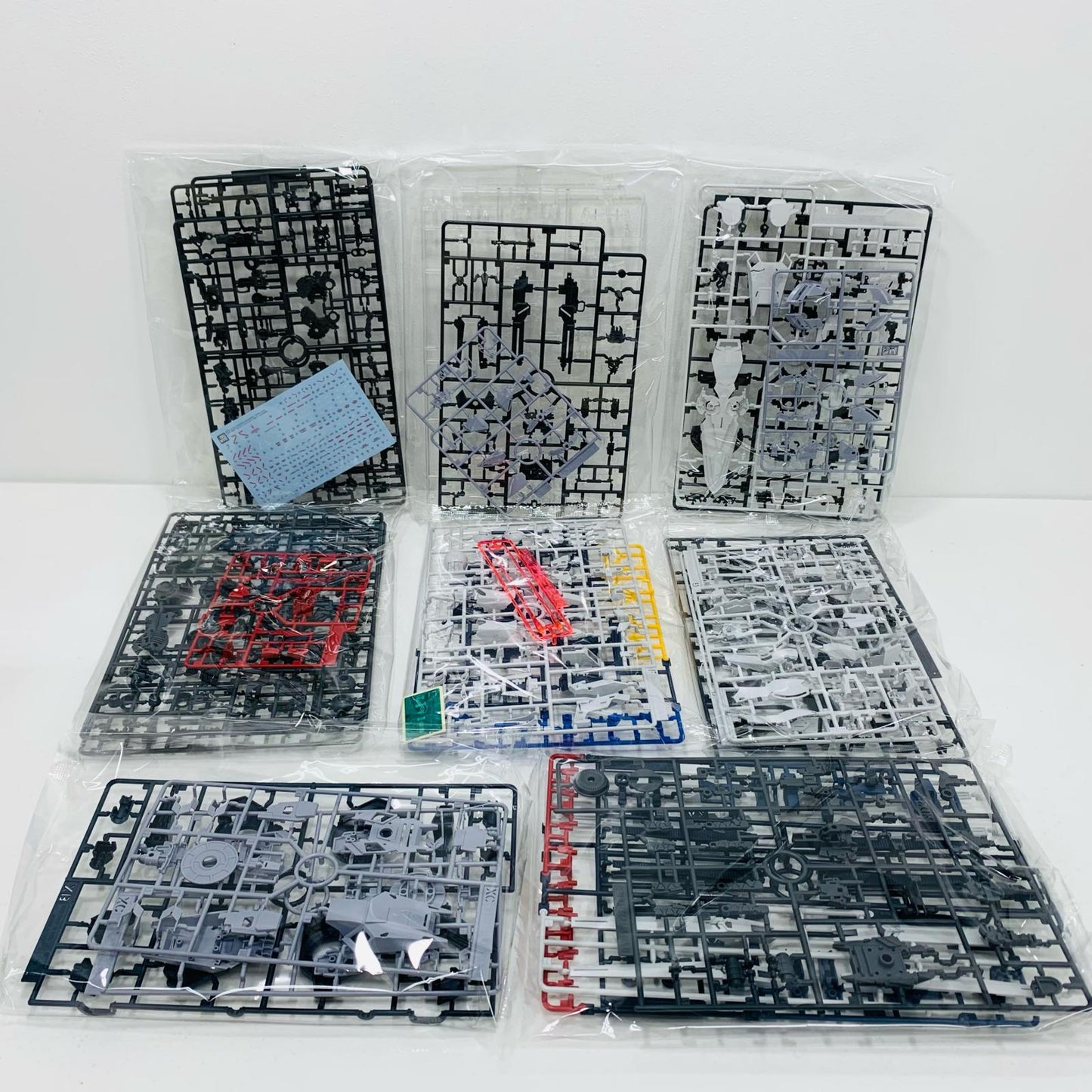 【中古】 1/100 MG RX-9/B ナラティブガンダム B装備 Ver.Ka 「機動戦士ガンダムNT」 プレミアムバンダイ限定 [5067269]【飾磨店】