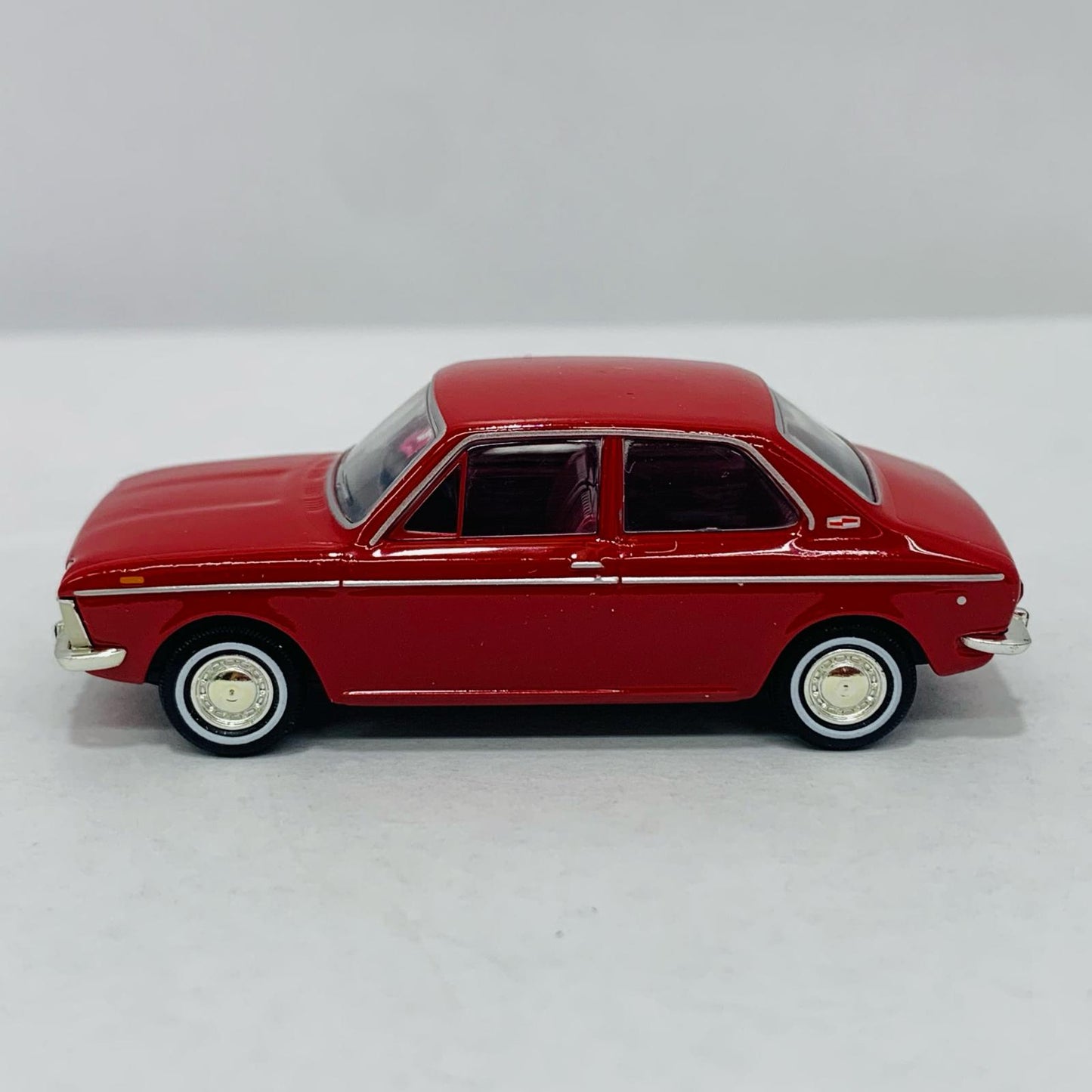 【中古】 1/64 LV-76a スバル 1000 2ドアセダン スーパーデラックス(レッド) 「トミカリミテッドヴィンテージ」 [221661]【飾磨店】