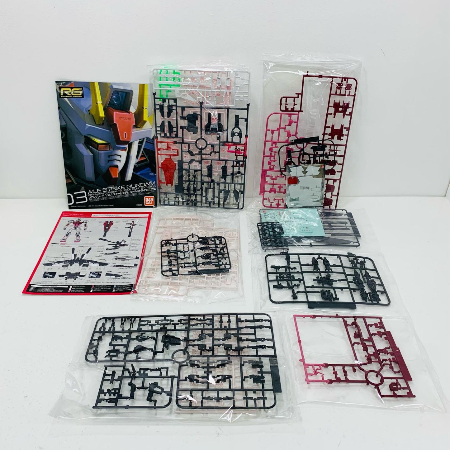 【中古】 1/144 RG MBF-02 ストライクルージュ+HG I.W.S.P. 「機動戦士ガンダムSEED MSV」 プレミアムバンダイ限定 [5064889]